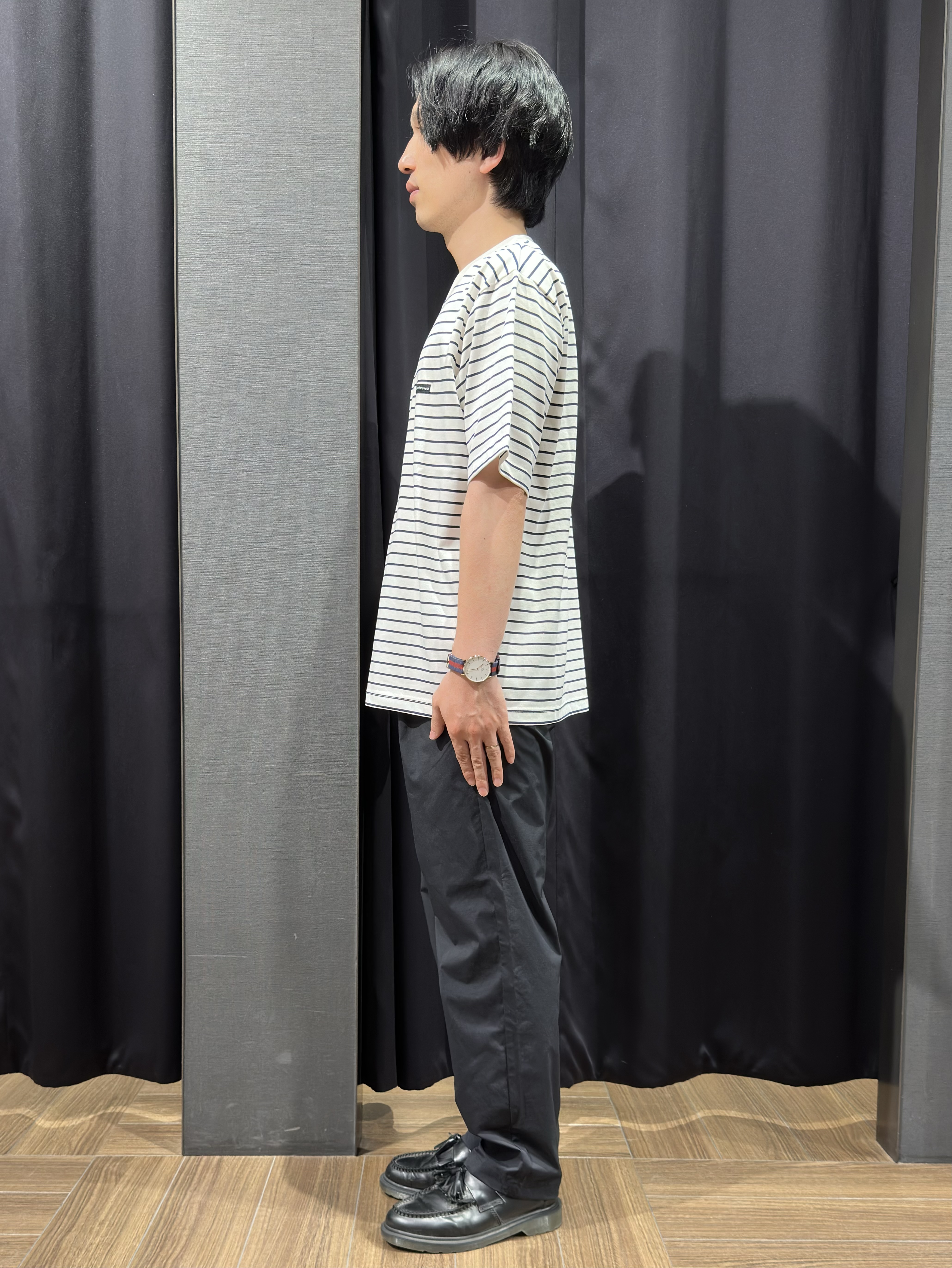 tomoyaさんの「THE SHOP TK｜ワンポイント刺繍 半袖Tシャツ 洗濯機OK」を使ったコーディネート