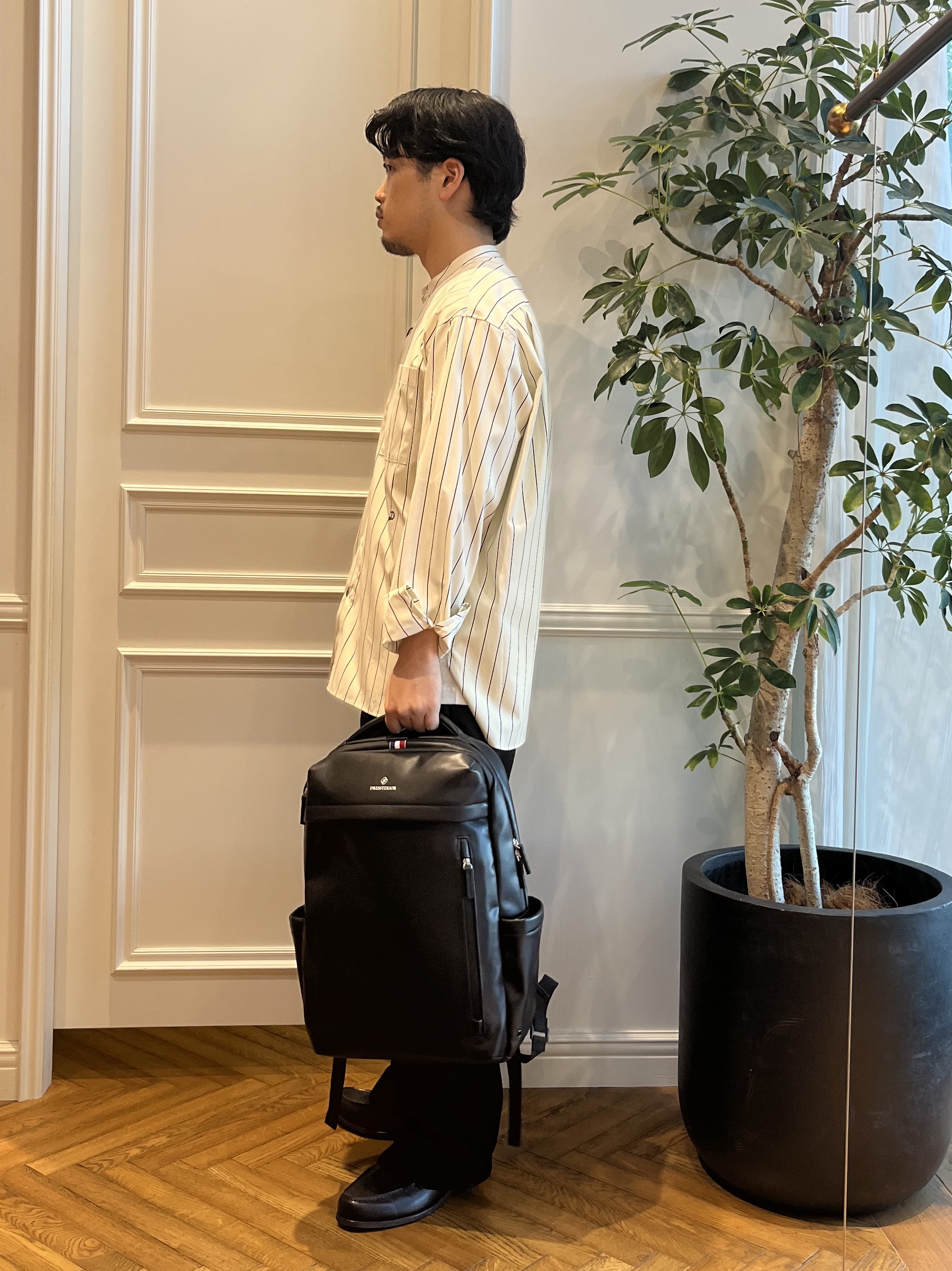 Tokuさんの「DRESSTERIOR｜バンドカラー ストライプシャツ」を使ったコーディネート