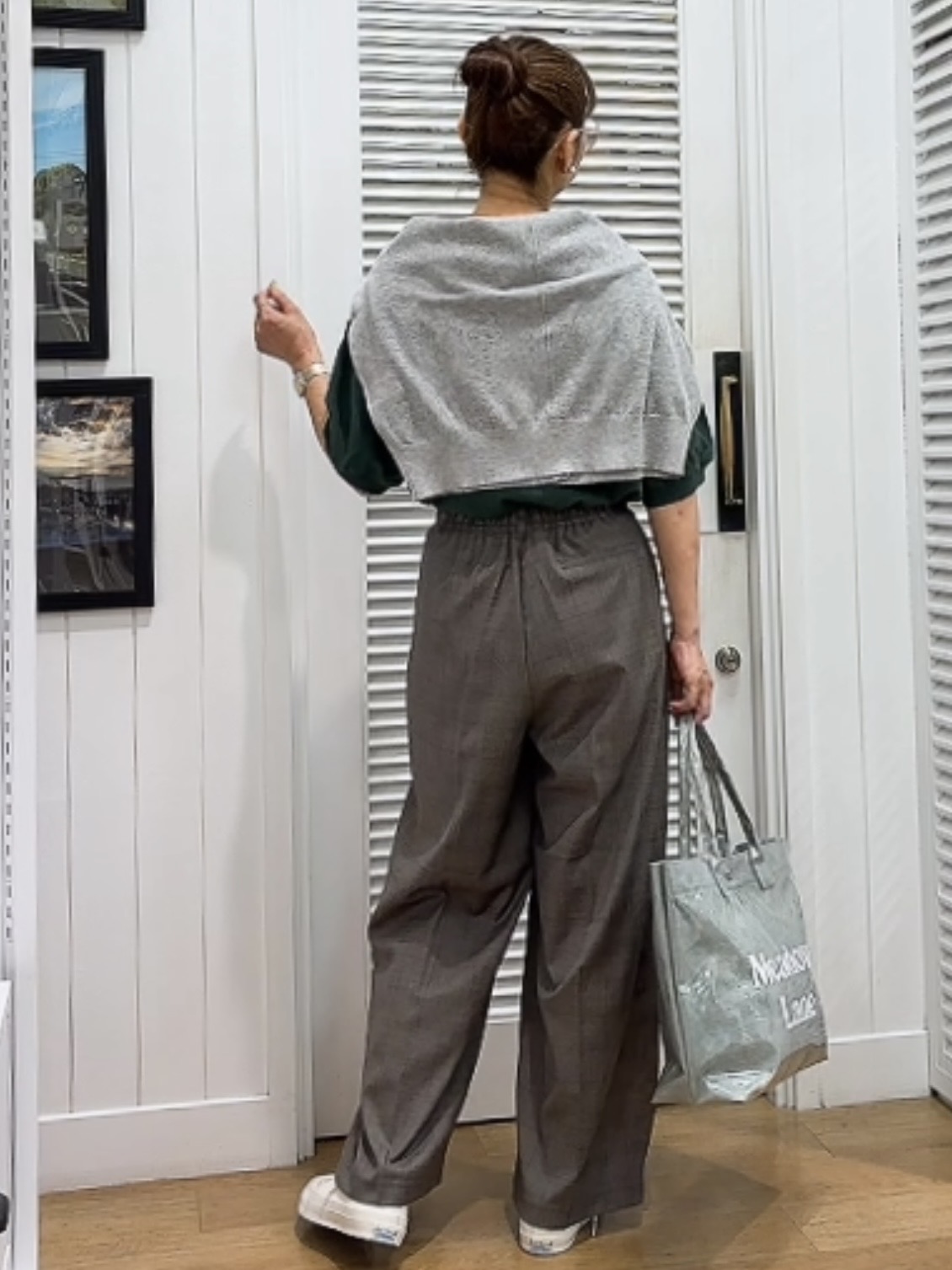 Yasucoさんの「Dessin｜ハーフスリーブロゴプルオーバー」を使ったコーディネート
