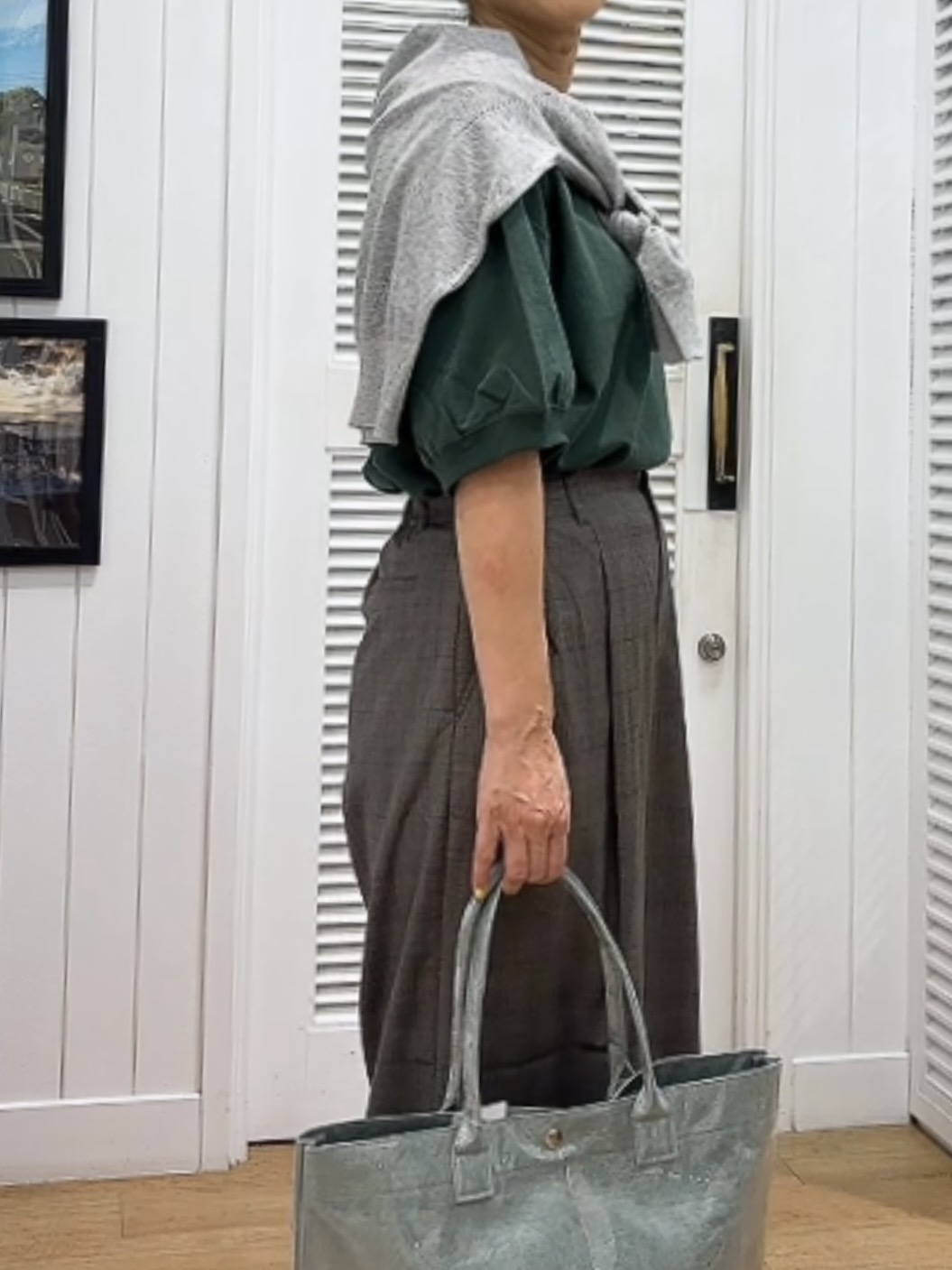 Yasucoさんの「Dessin｜ハーフスリーブロゴプルオーバー」を使ったコーディネート