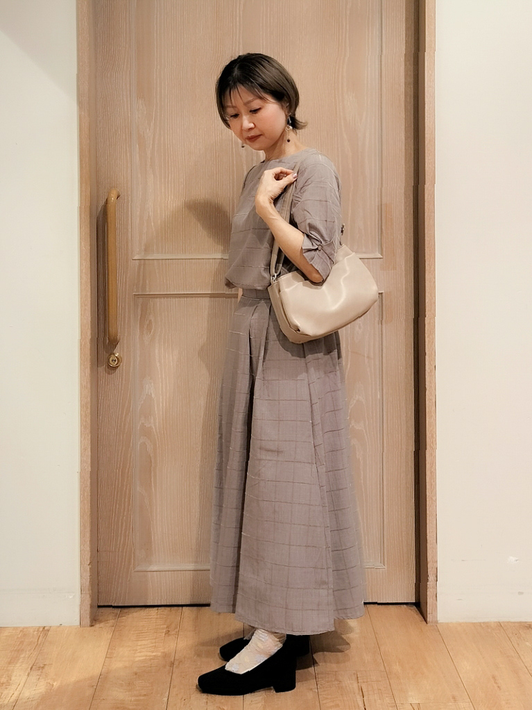 YUKIさんの「SHOO･LA･RUE｜【セットアップ可/S-LL】モールチェックで上品に タックスリーブ ブラウス」を使ったコーディネート