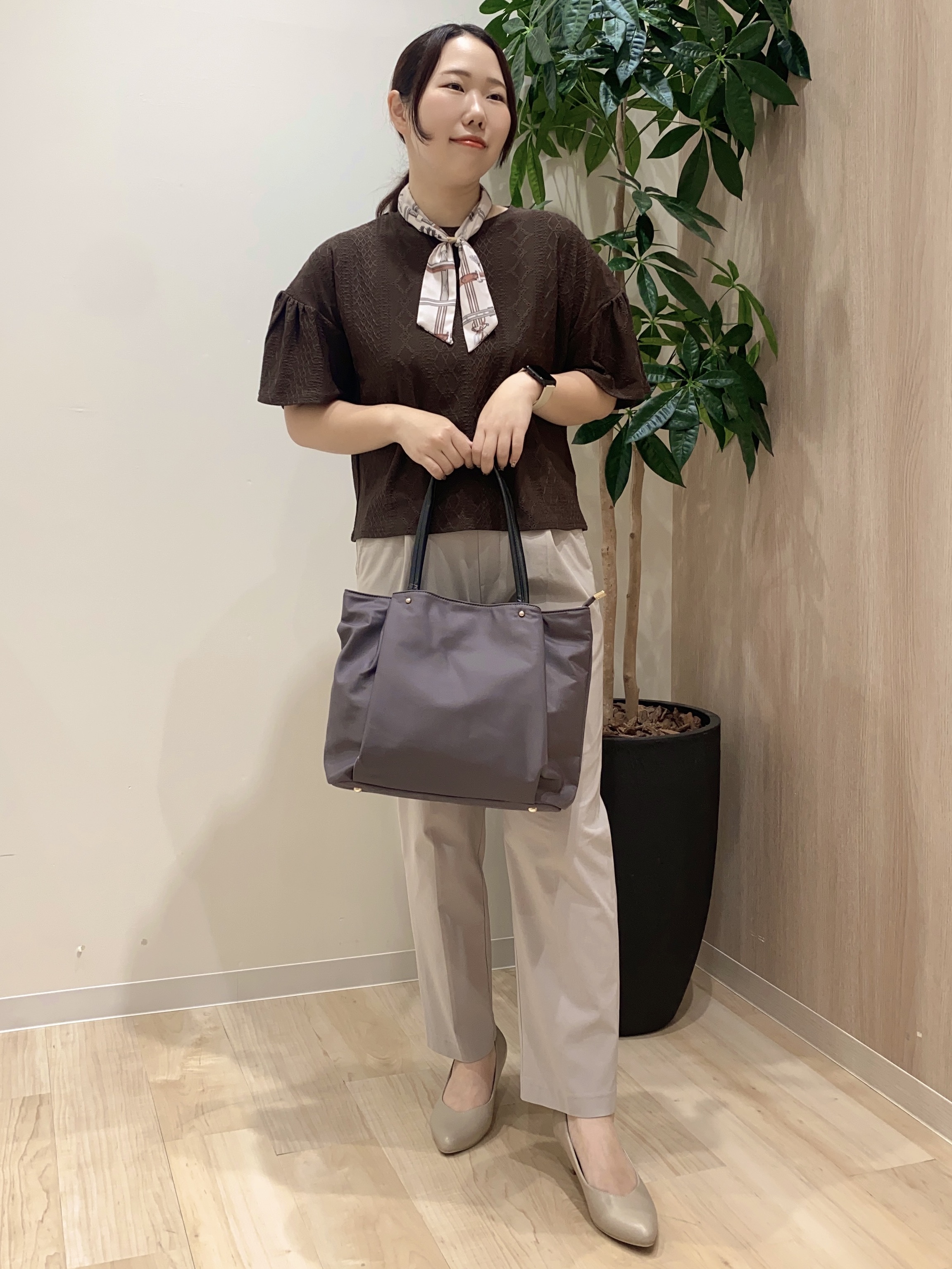 HANAさんの「grove｜アイレットレースカットソー」を使ったコーディネート