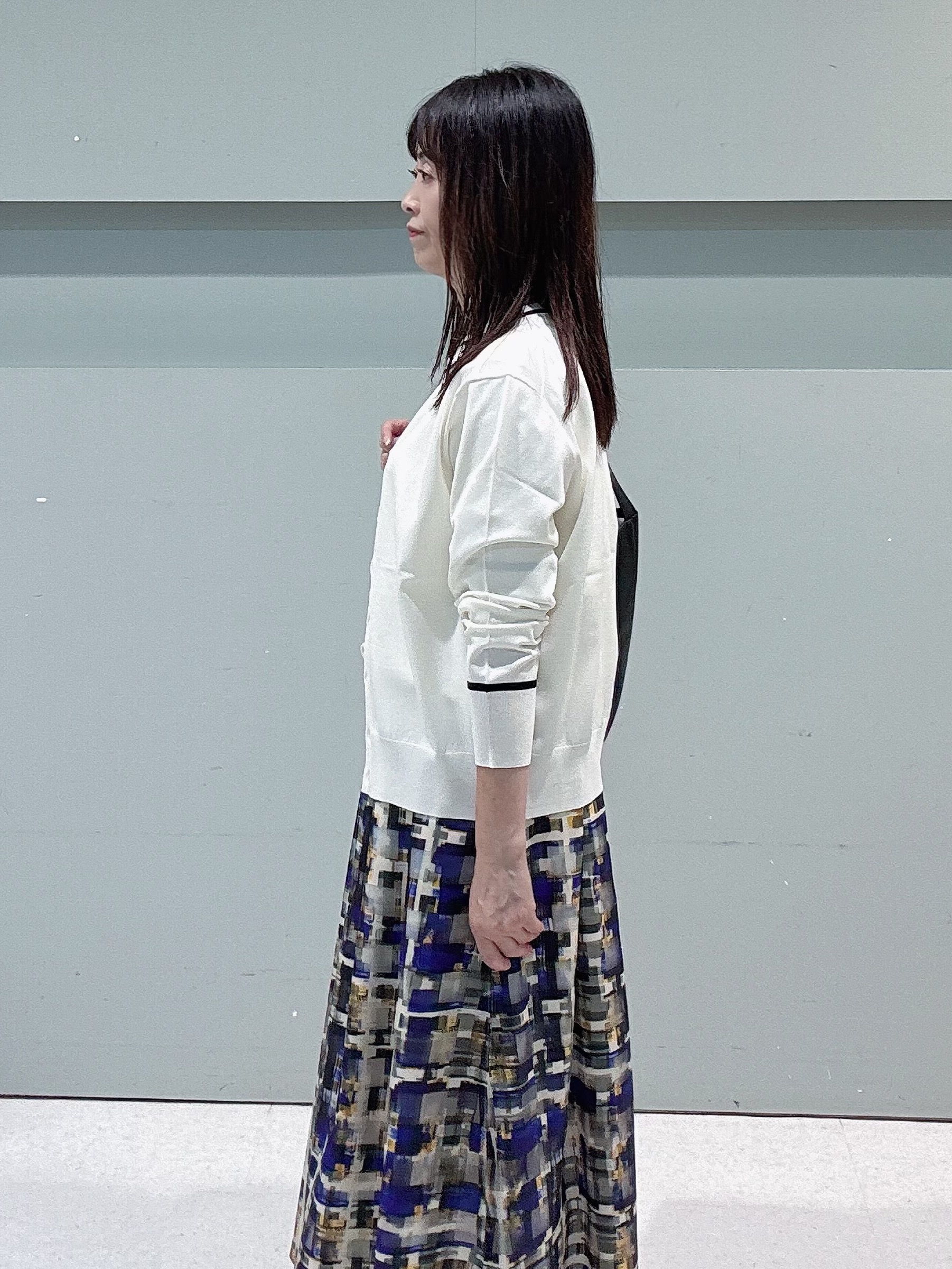 makiさんの「UNTITLED｜【アンサンブル可能】コンパクトニットカーディガン」を使ったコーディネート