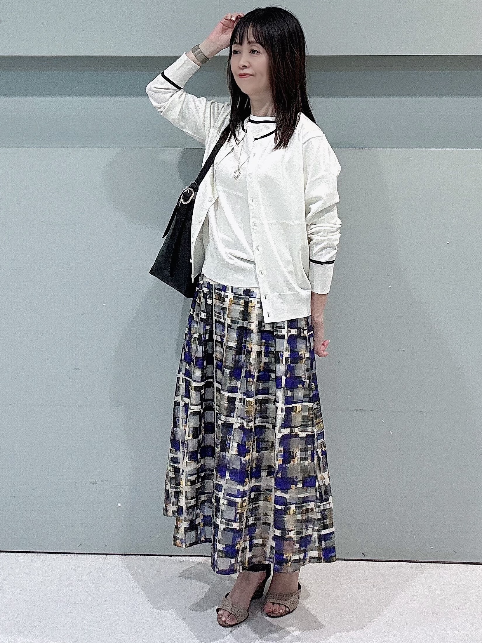 makiさんの「UNTITLED｜【アンサンブル可能】コンパクトニットカーディガン」を使ったコーディネート