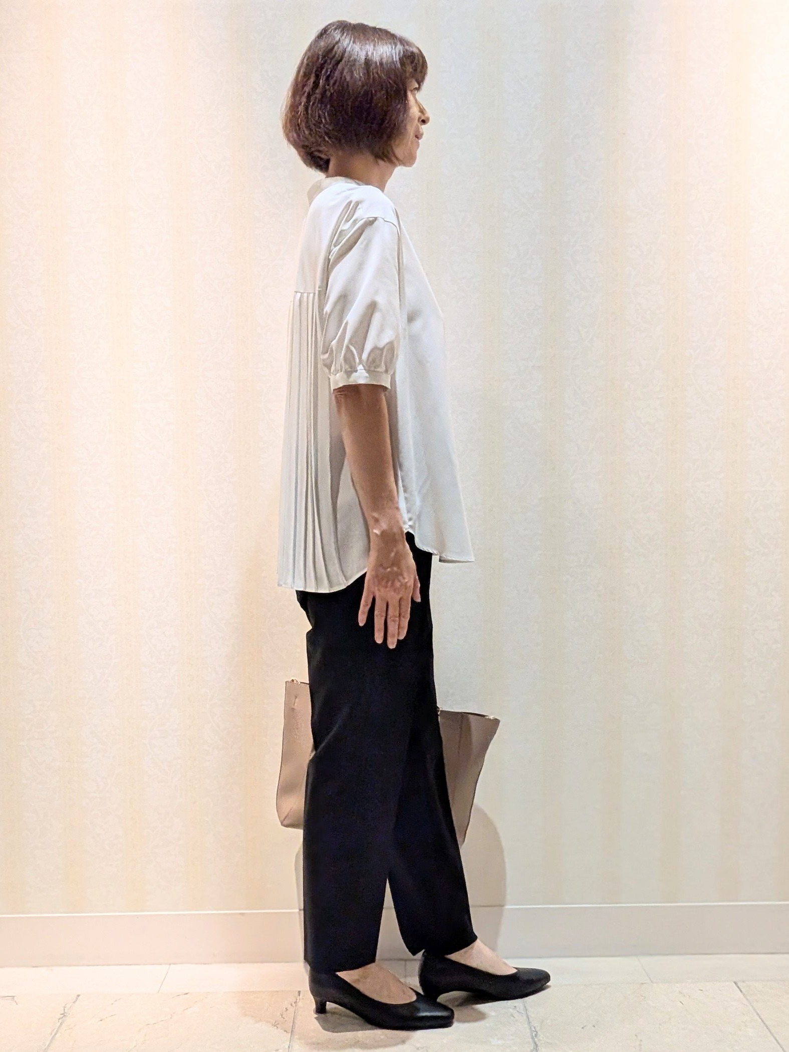 Ariさんの「Reflect｜【手洗い可】異素材ドッキングブラウス」を使ったコーディネート