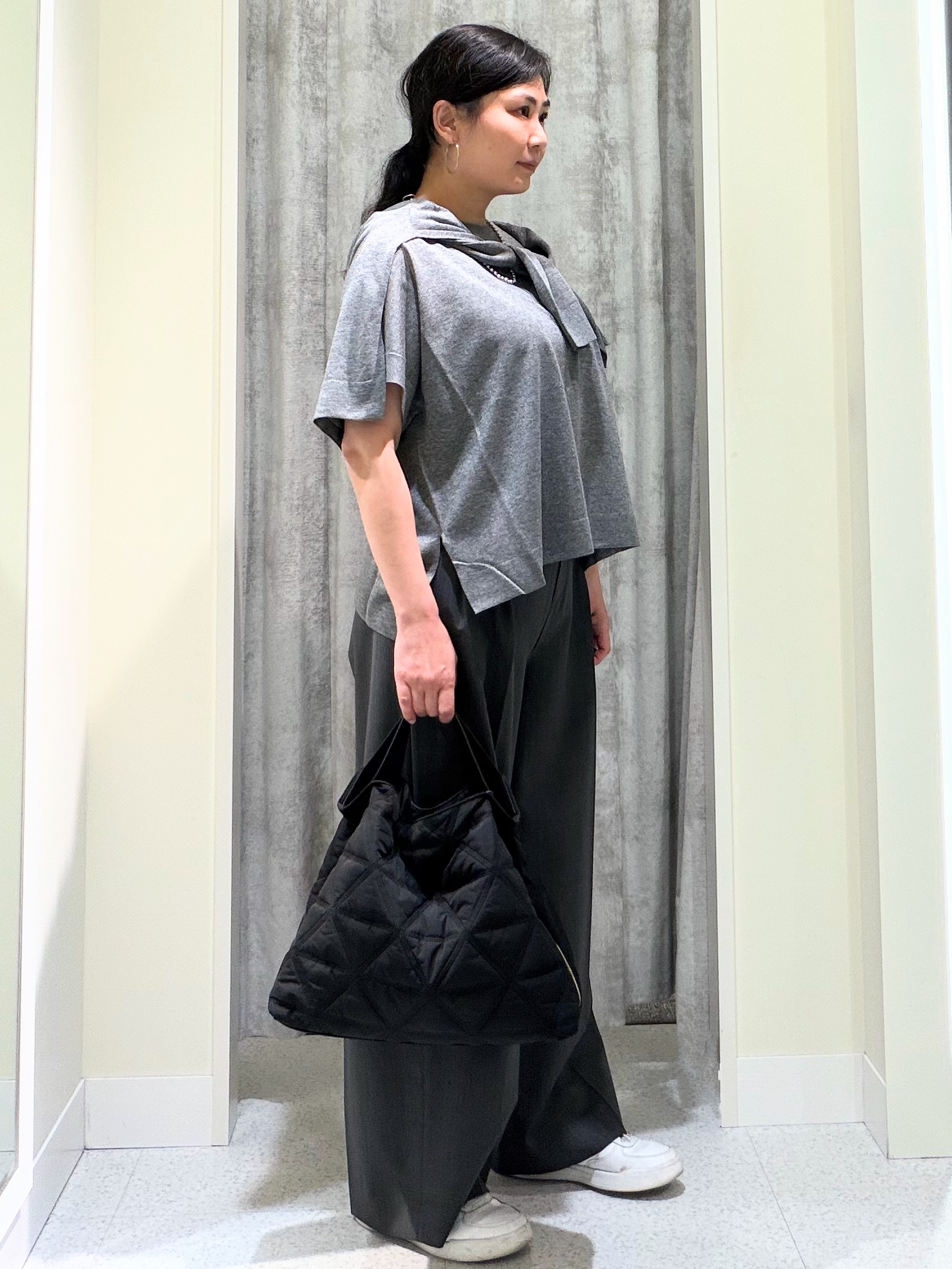 なおさんの「UNTITLED｜【アンサンブル可/品のある透け感】Tシャツ風ニットトップス」を使ったコーディネート