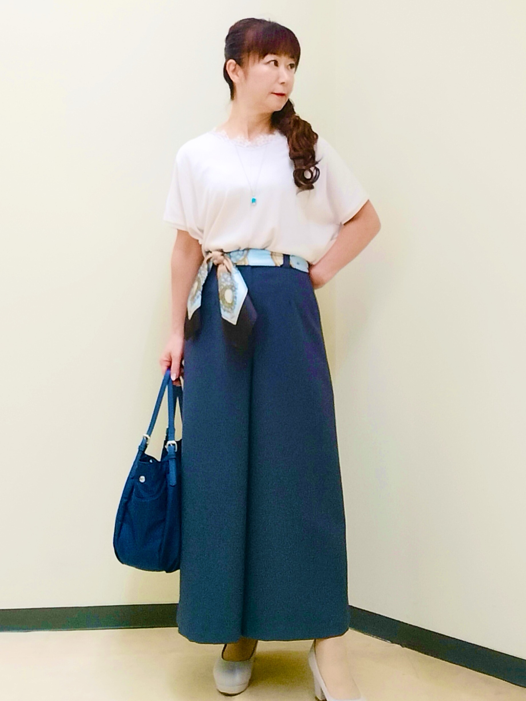 花さんの「Reflect｜【二の腕カバー／手洗い可】ネックレース フレンチスリーブニット」を使ったコーディネート