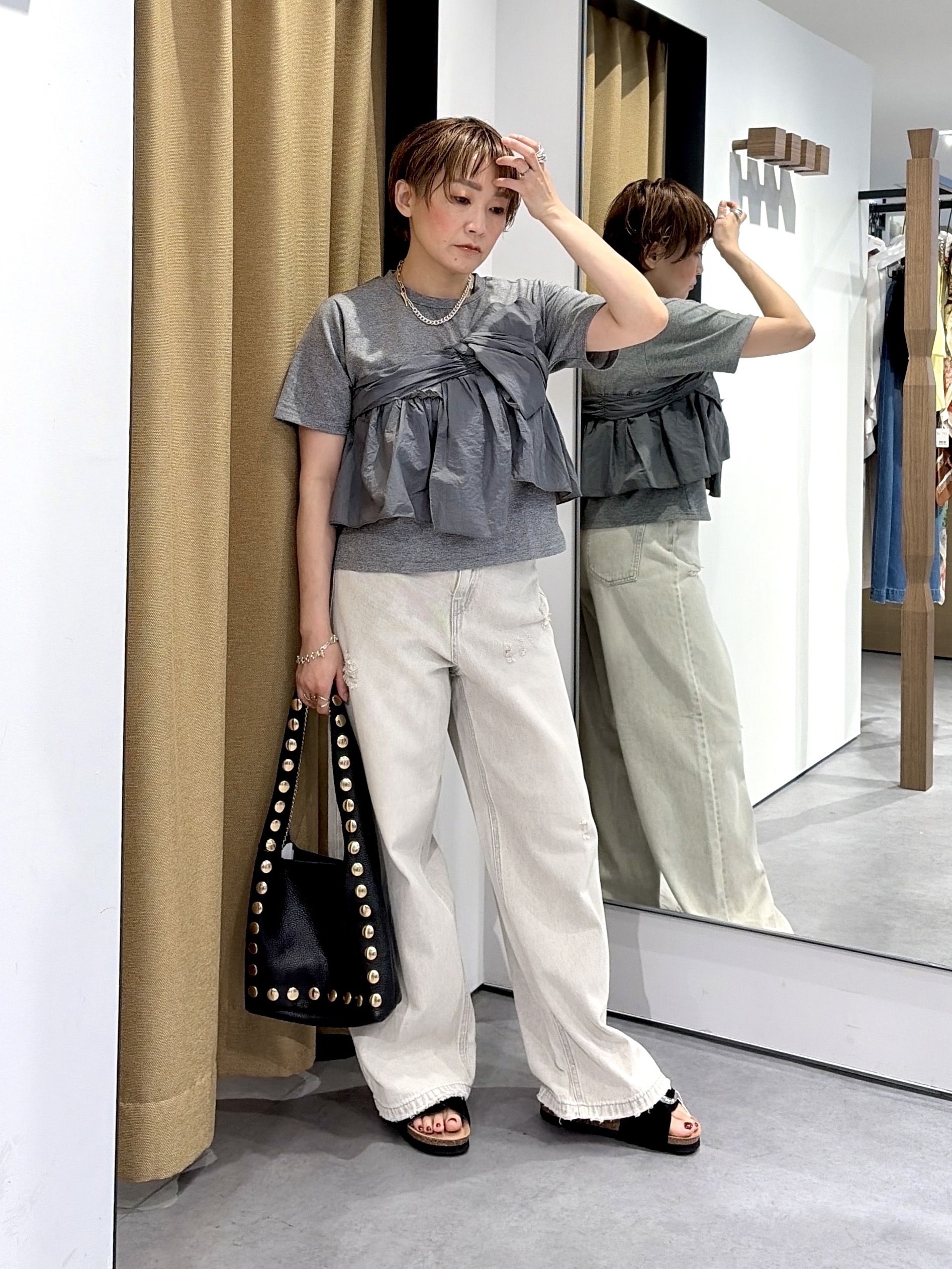 mari_831さんの「INDIVI｜ツイストドッキングTシャツ」を使ったコーディネート