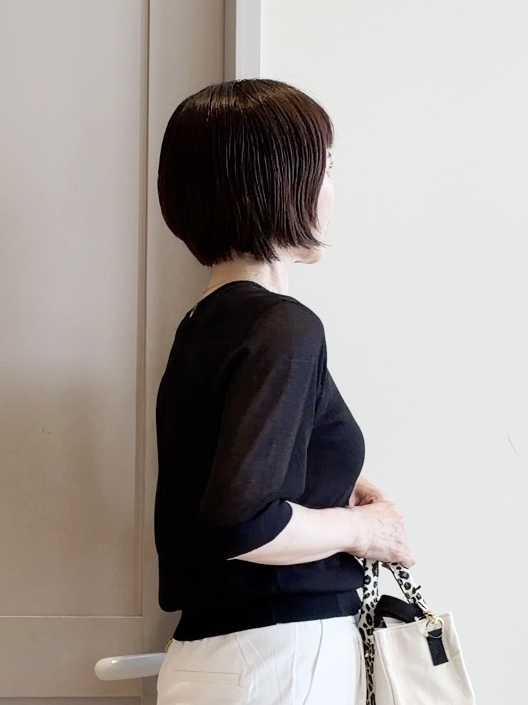 yamakoさんの「grove｜【洗える】大人のシアーニットカーディガン」を使ったコーディネート