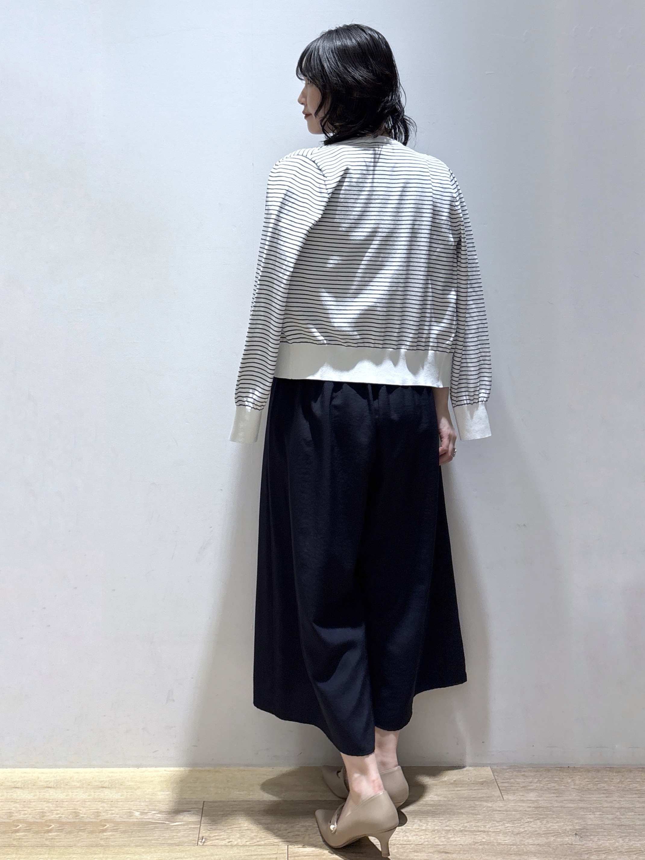 mizukiさんの「index｜【遮熱／UVケア】外気の熱を感じにくい！クルーネックカーディガン《洗濯機OK／抗ピリング／6col》」を使ったコーディネート