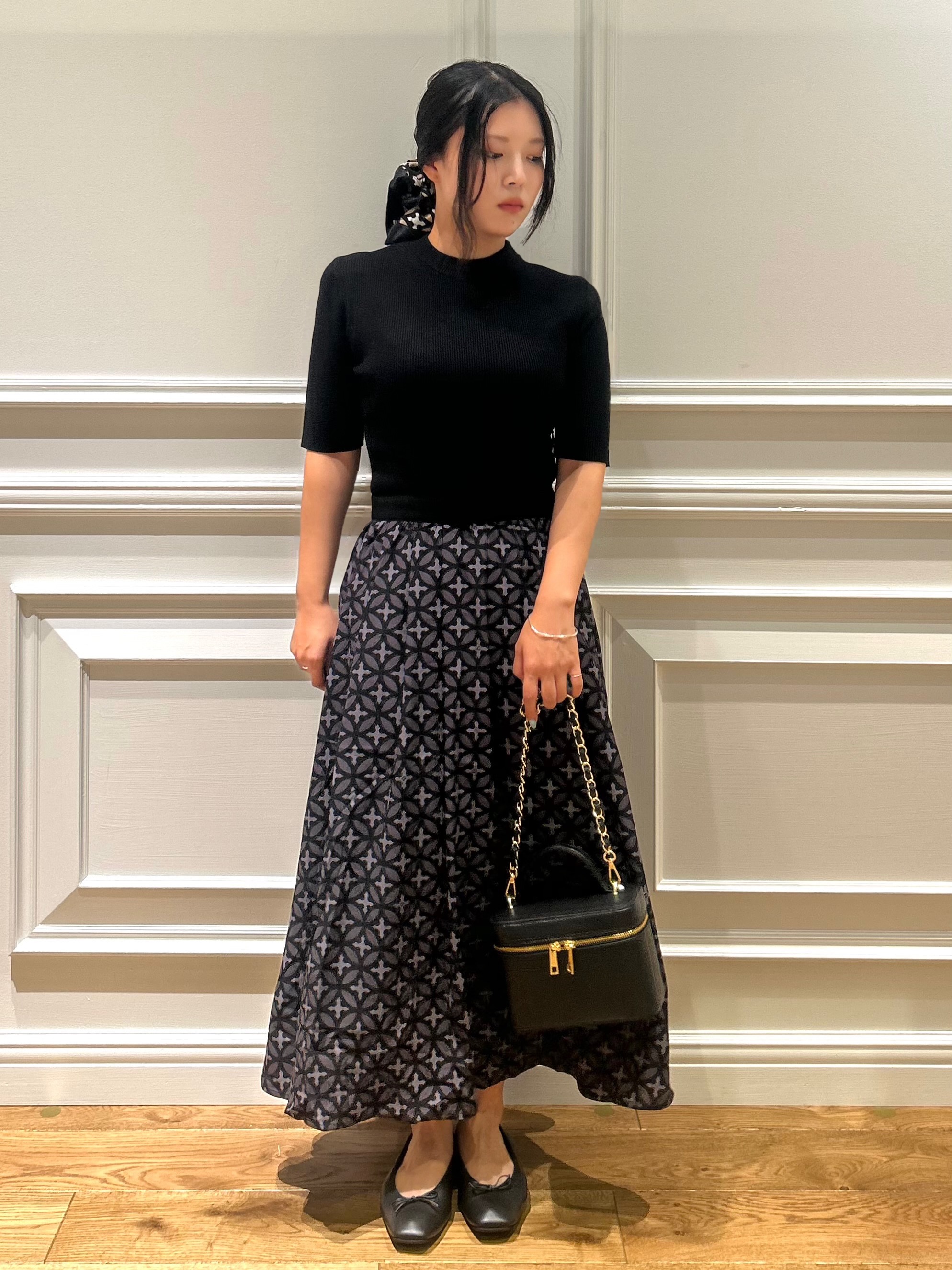 とりみさんの「DRESSTERIOR｜オーバーラップコンビワンピース」を使ったコーディネート