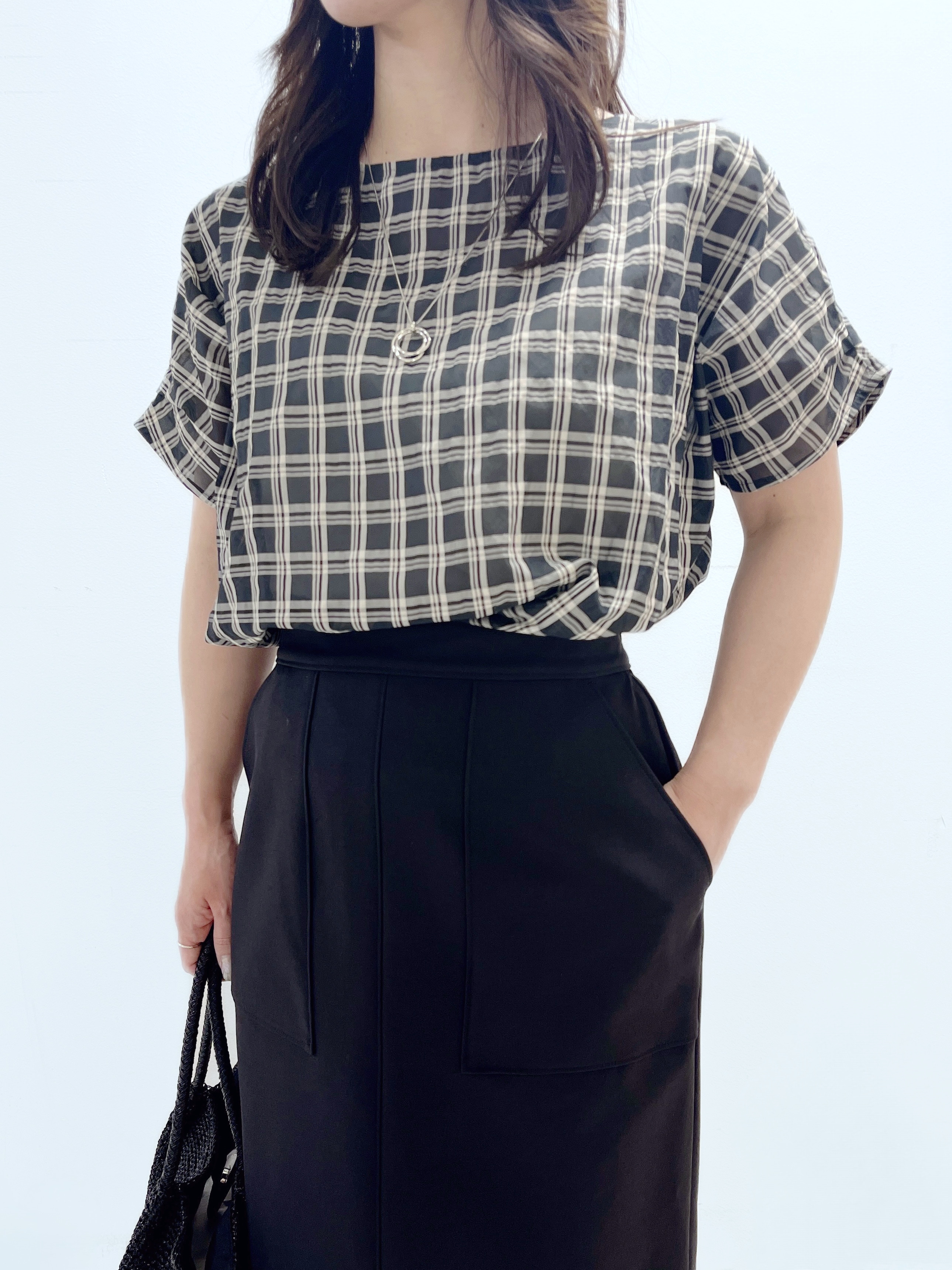Ukiさんの「UNTITLED｜シアーチェックブラウス」を使ったコーディネート
