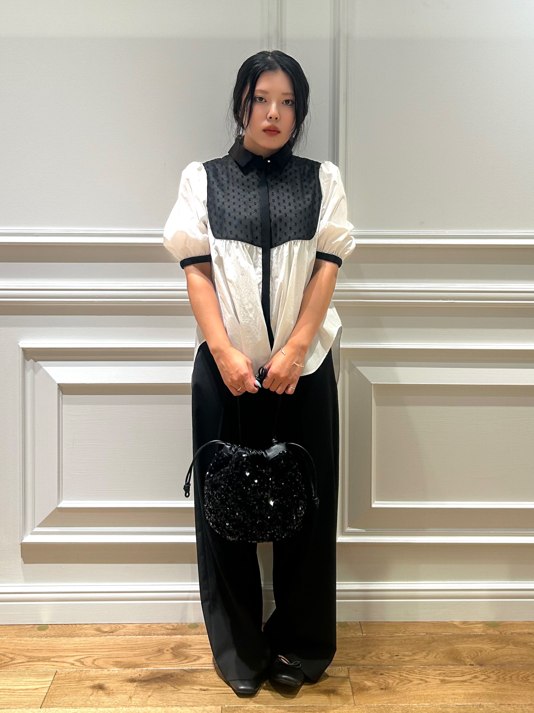 とりみさんの「DRESSTERIOR｜【着映え】パフスリーブ ブザムブラウス」を使ったコーディネート