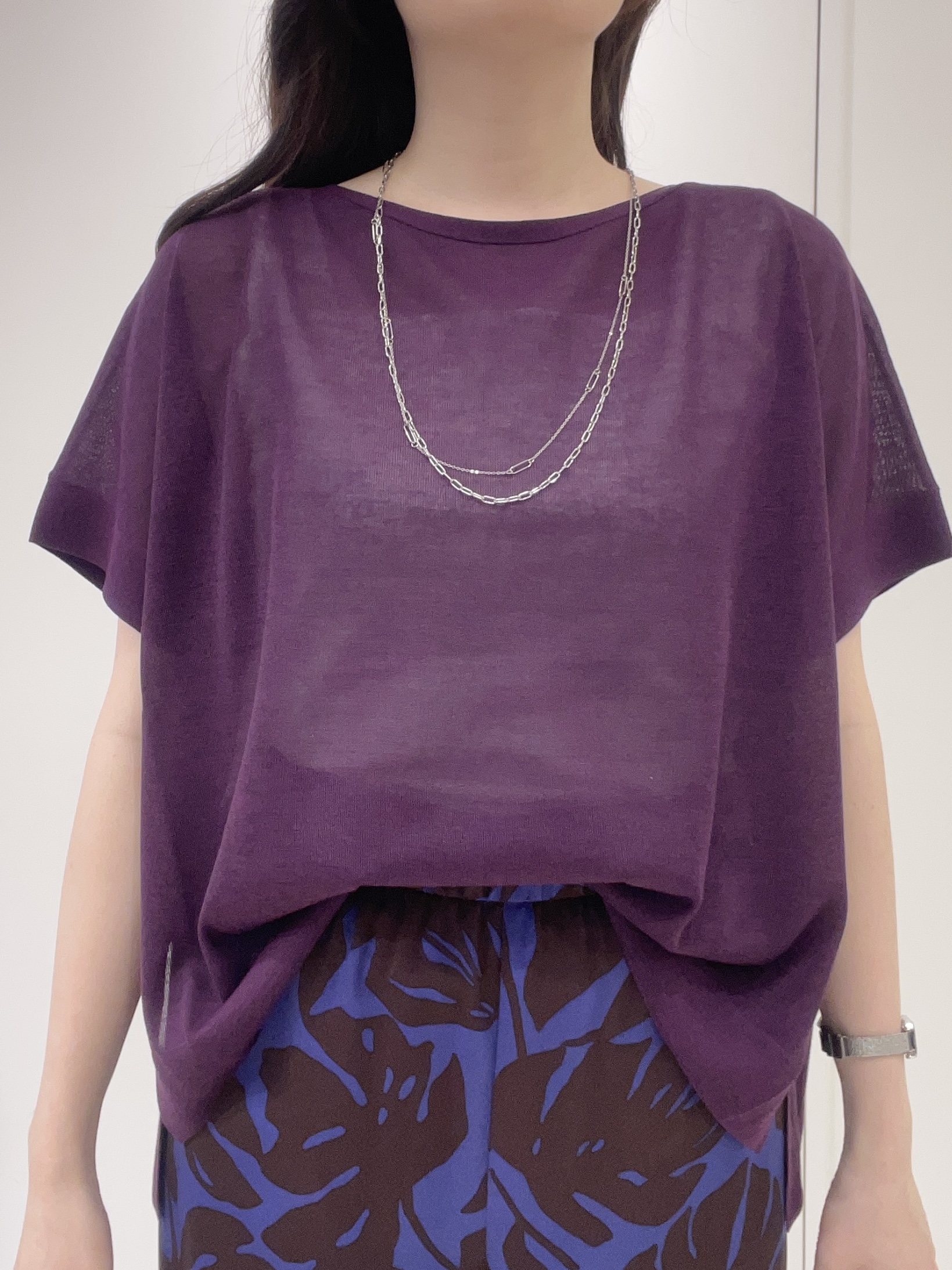 moeさんの「UNTITLED｜【アンサンブル可/品のある透け感】Tシャツ風ニットトップス」を使ったコーディネート