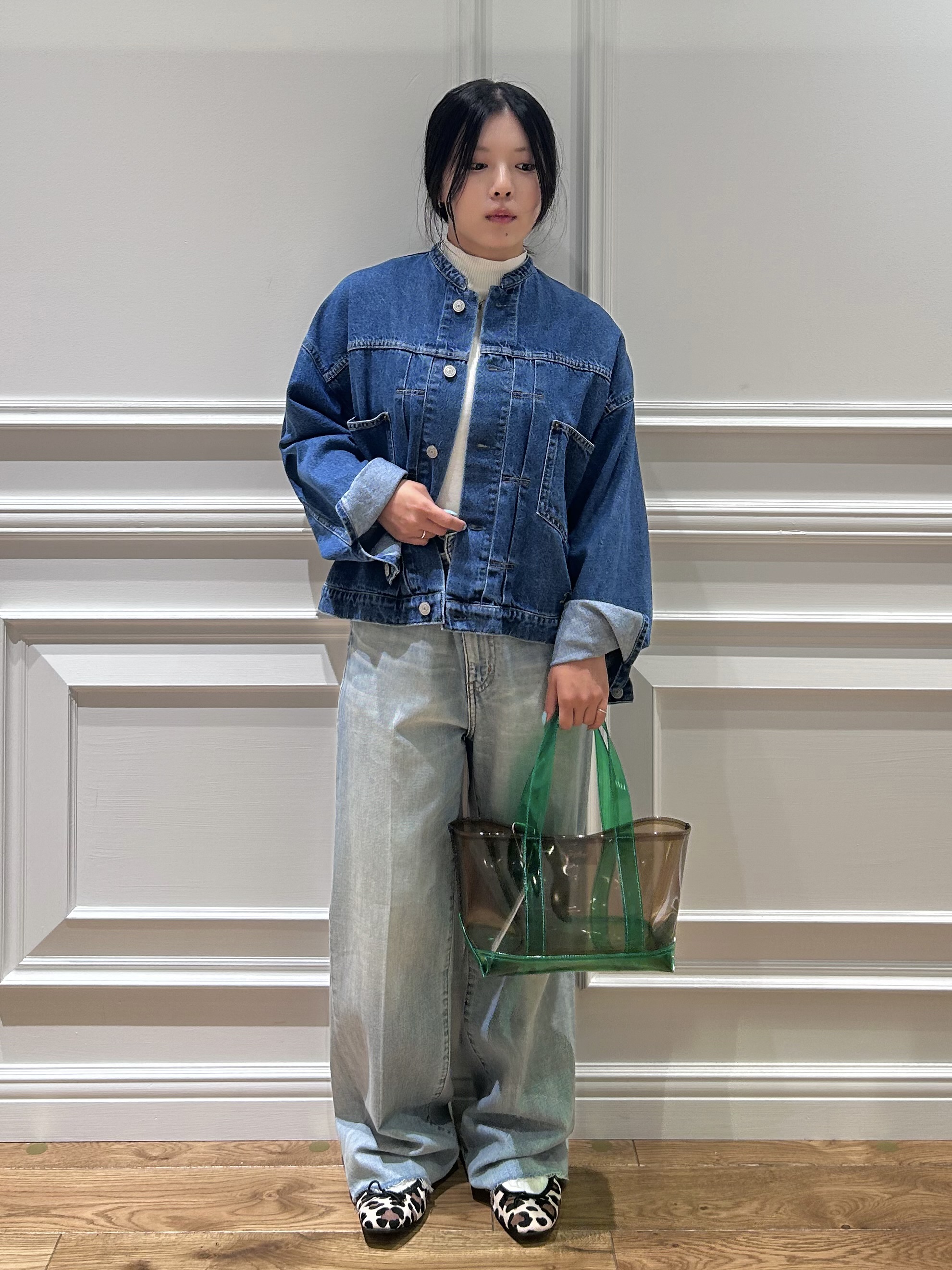 とりみさんの「DRESSTERIOR｜【ウォッシャブル】ヴィンテージバンドカラーGジャン」を使ったコーディネート