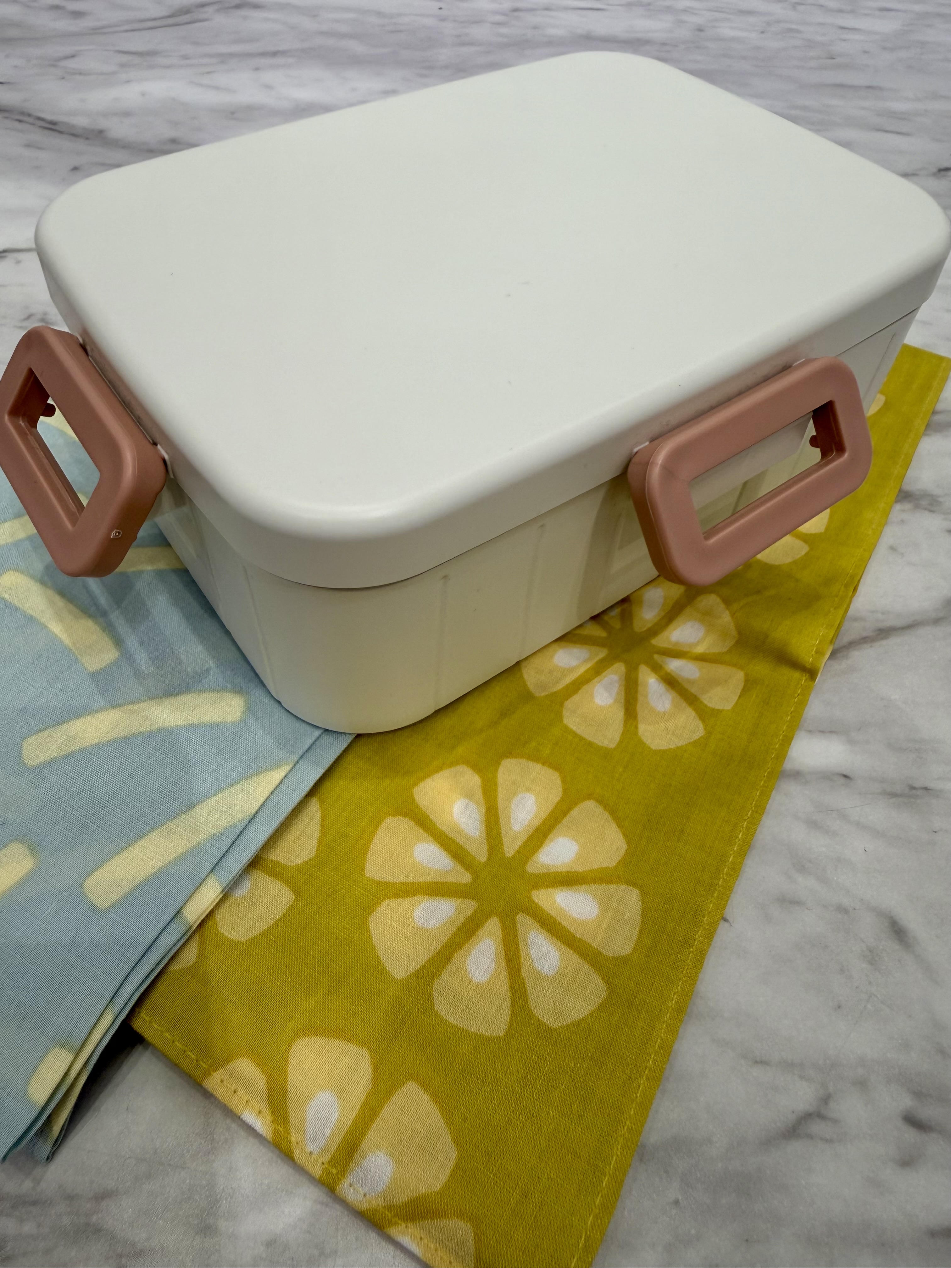 きのこさんの「212 KITCHEN STORE｜4LOCK抗菌ランチボックス650ml PK ＜212Kオリジナル＞」を使ったコーディネート