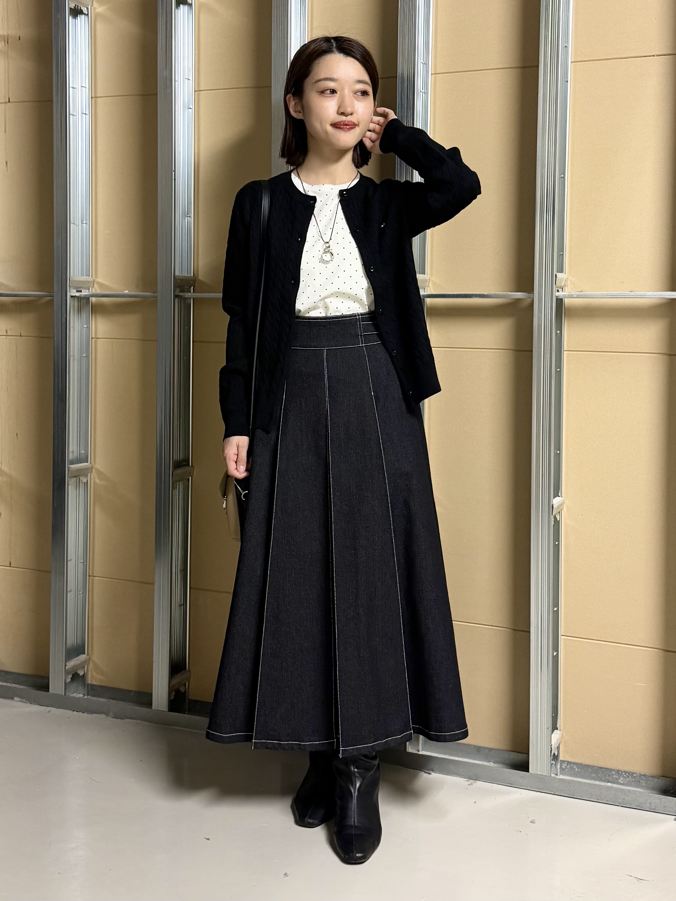 sahoさんの「THE SHOP TK｜大人にちょうどいい チャーム付きドット柄Tシャツ」を使ったコーディネート