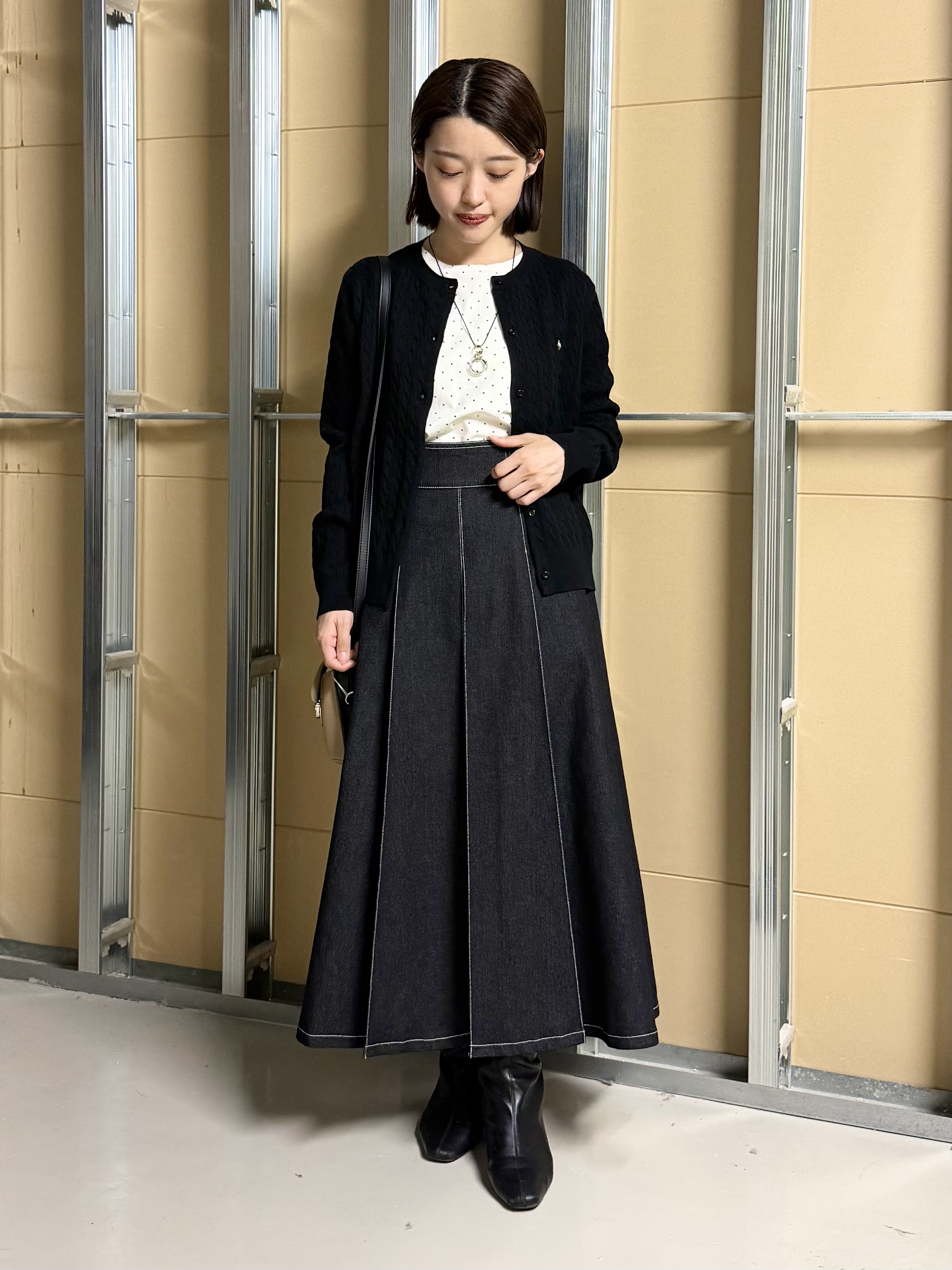 sahoさんの「THE SHOP TK｜大人にちょうどいい チャーム付きドット柄Tシャツ」を使ったコーディネート
