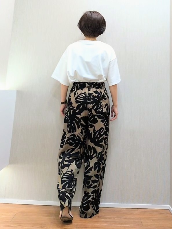 ミズタさんの「UNTITLED｜コットンロゴTシャツ」を使ったコーディネート
