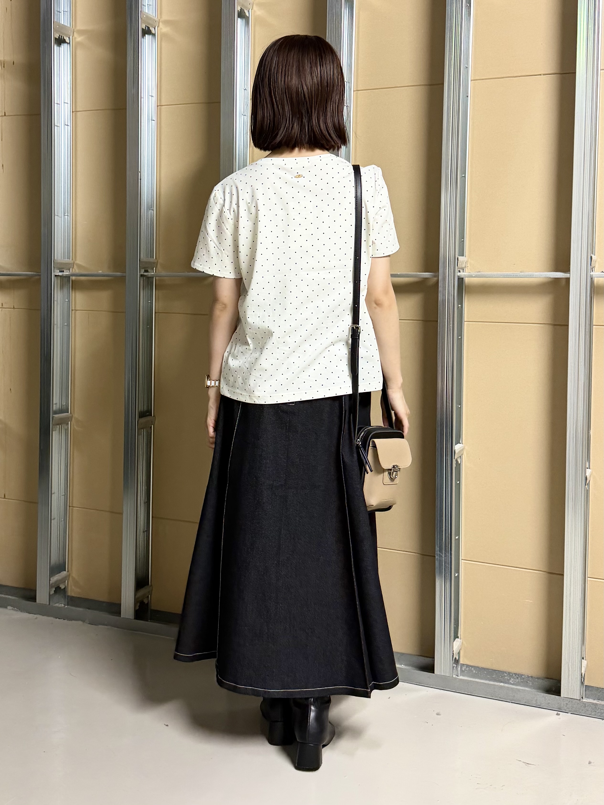 sahoさんの「THE SHOP TK｜大人にちょうどいい チャーム付きドット柄Tシャツ」を使ったコーディネート
