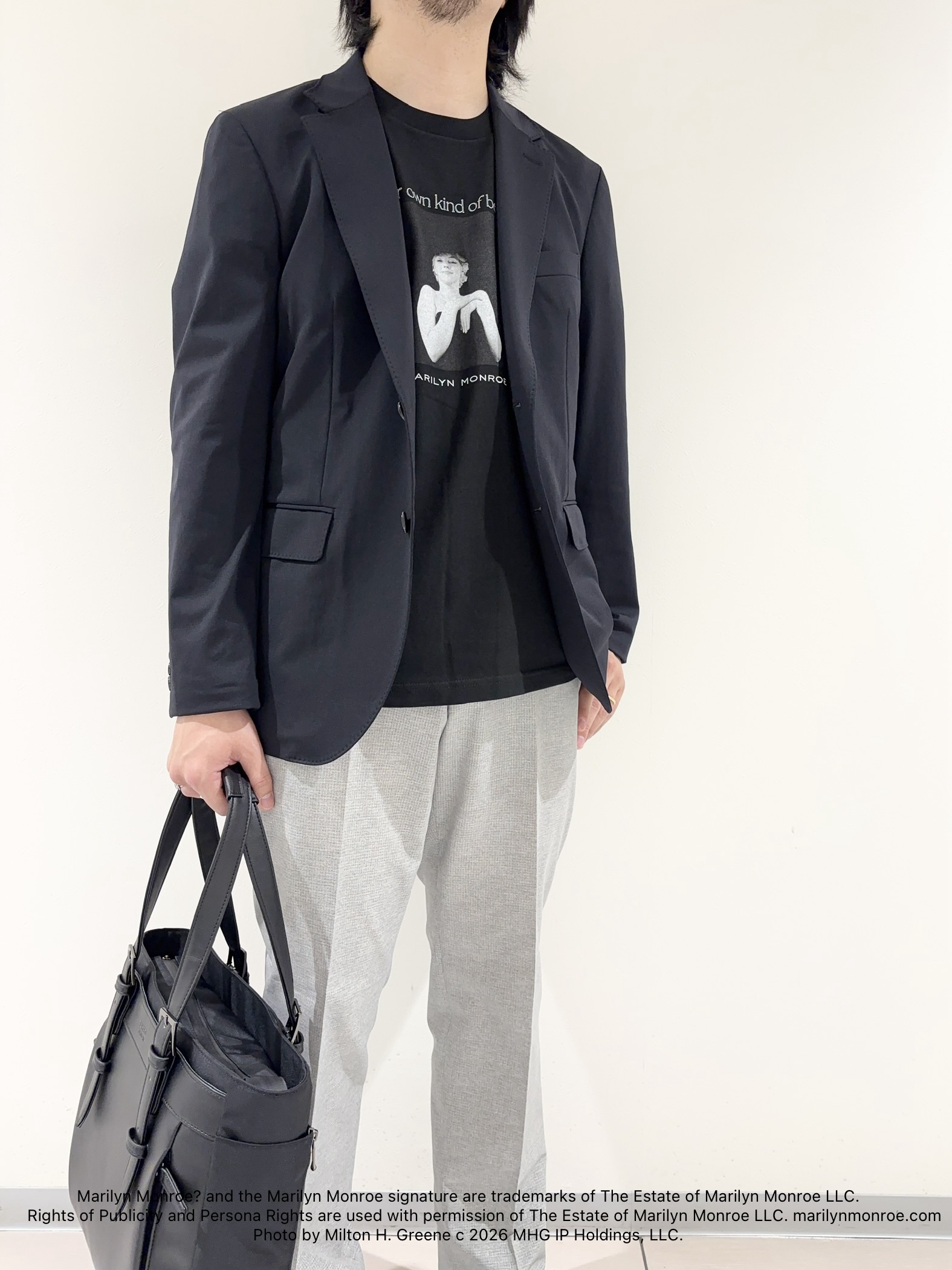 及川さんの「TAKEO KIKUCHI｜【360&deg;ストレッチ／軽量】None Of Stress ライト ジャケット（セットアップ対応）」を使ったコーディネート