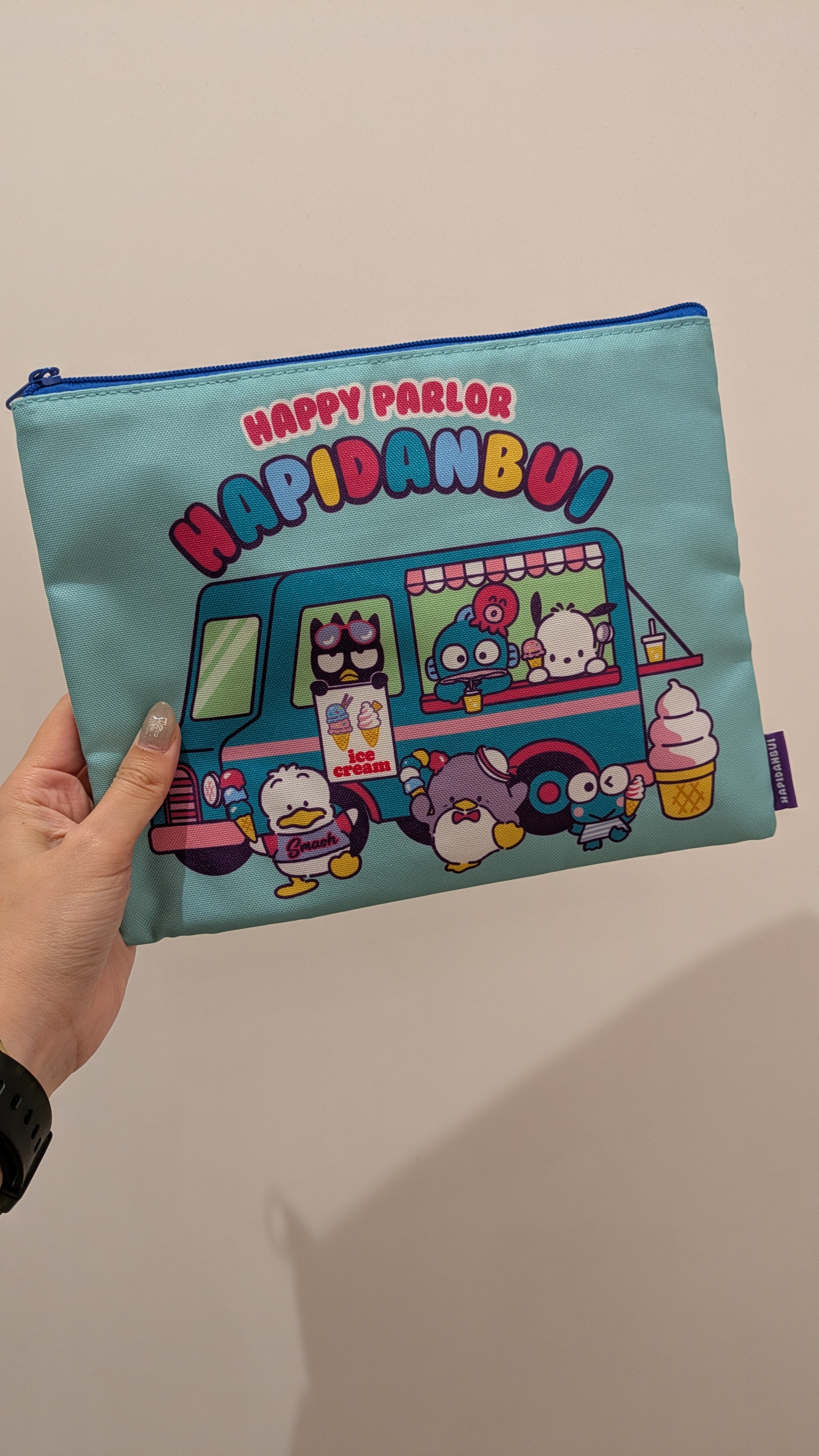 shino.さんの「212 KITCHEN STORE｜ポーチ3P SANRIO CHARACTERS ＜Sanrio サンリオ＞」を使ったコーディネート