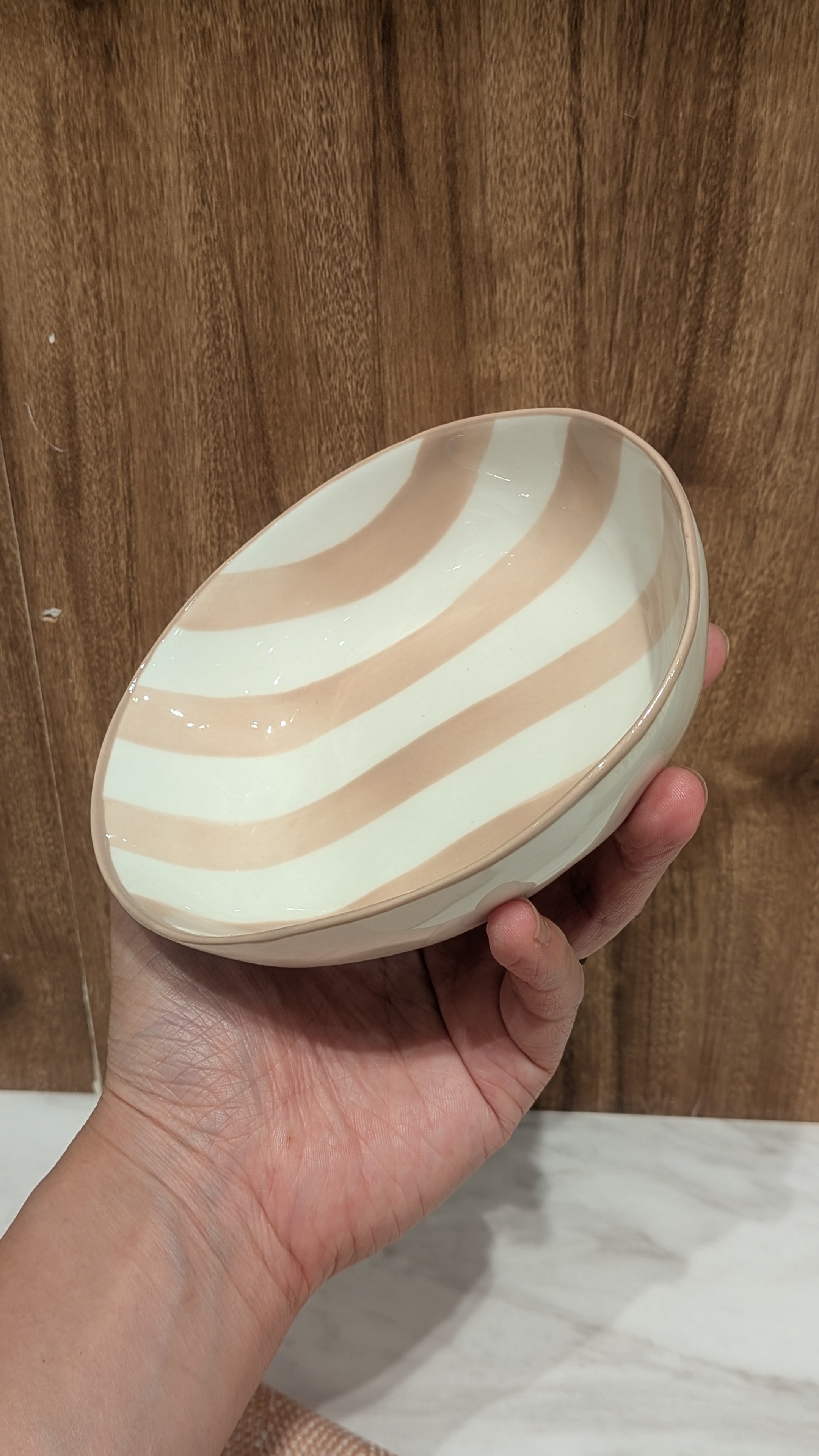 うしさんの「212 KITCHEN STORE｜ストライプ オーバルプレート PK」を使ったコーディネート
