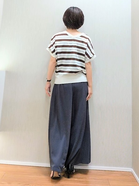 ミズタさんの「UNTITLED｜【肌に張りつきにくい/前後2WAY】ドライタッチコットンプルオーバー」を使ったコーディネート
