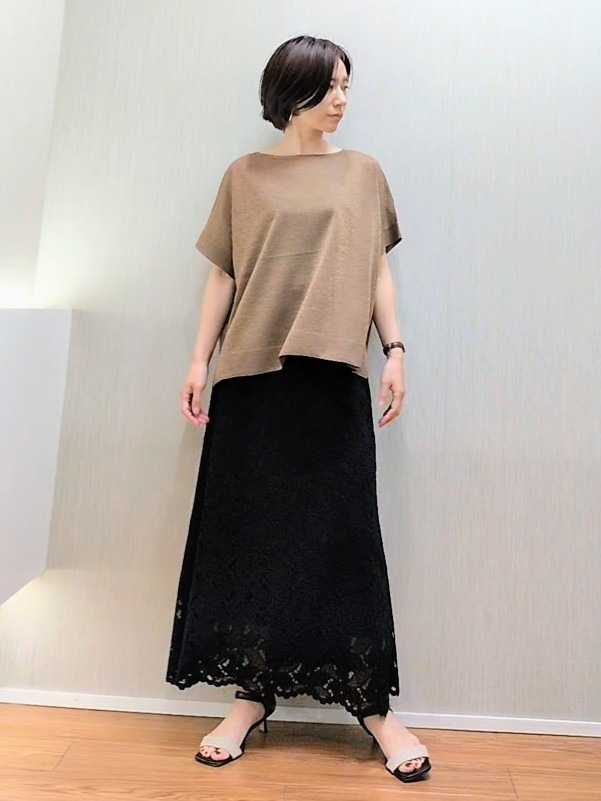 ミズタさんの「UNTITLED｜【アンサンブル可/品のある透け感】Tシャツ風ニットトップス」を使ったコーディネート
