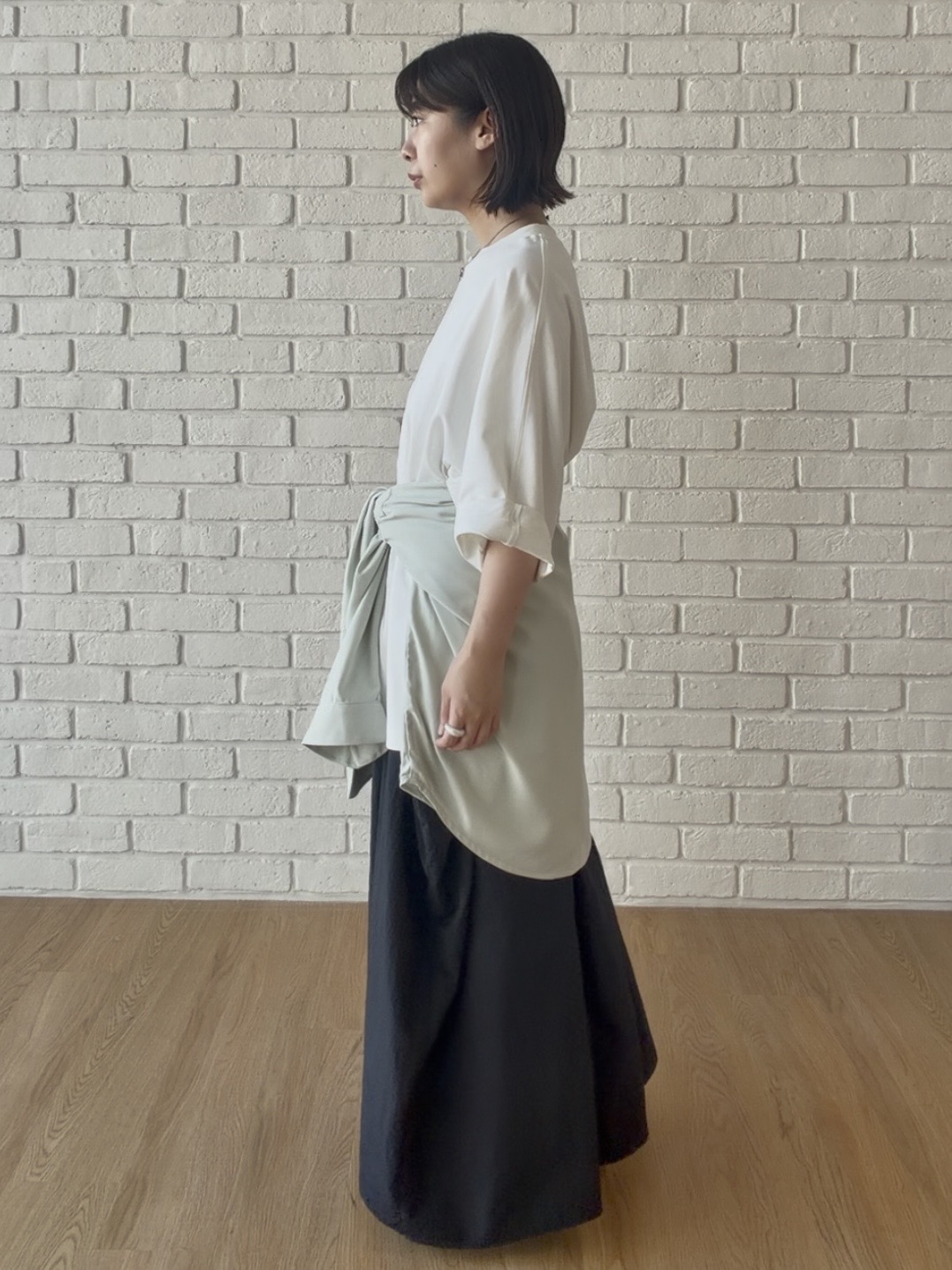abeさんの「tk.TAKEO KIKUCHI｜【選べる7色】トロミドレープカラーシャツ/トロミ/梨地/7色/レギュラーカラー/長袖」を使ったコーディネート