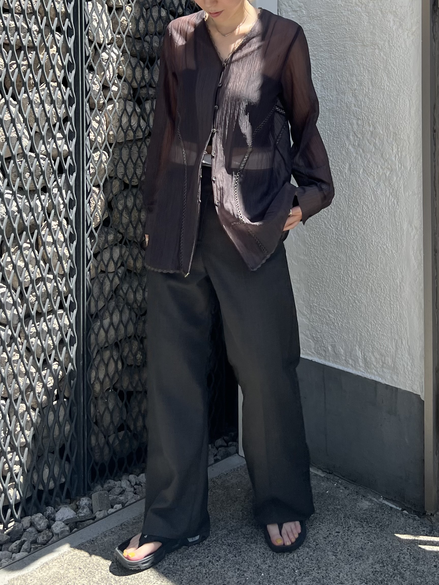 honoka Aさんの「CODE A｜lace－inset sheer tunic」を使ったコーディネート