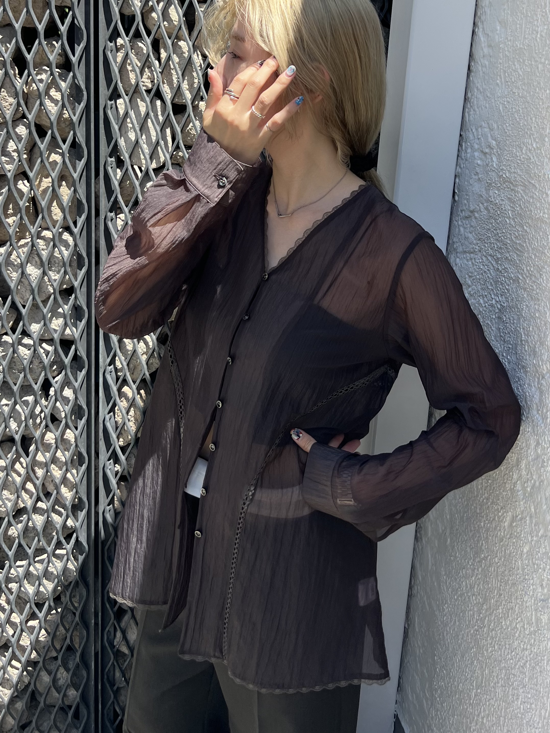 honoka Aさんの「CODE A｜lace－inset sheer tunic」を使ったコーディネート