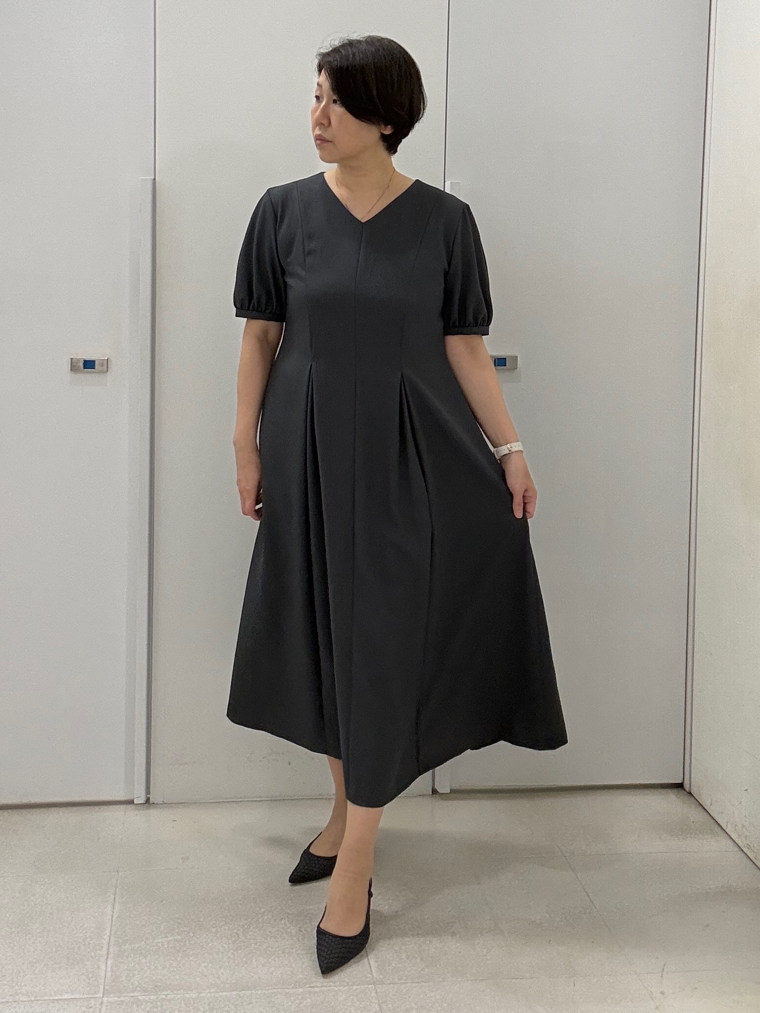 hIさんの「COUP DE CHANCE｜【手洗い可／日本製】サックワンピース」を使ったコーディネート