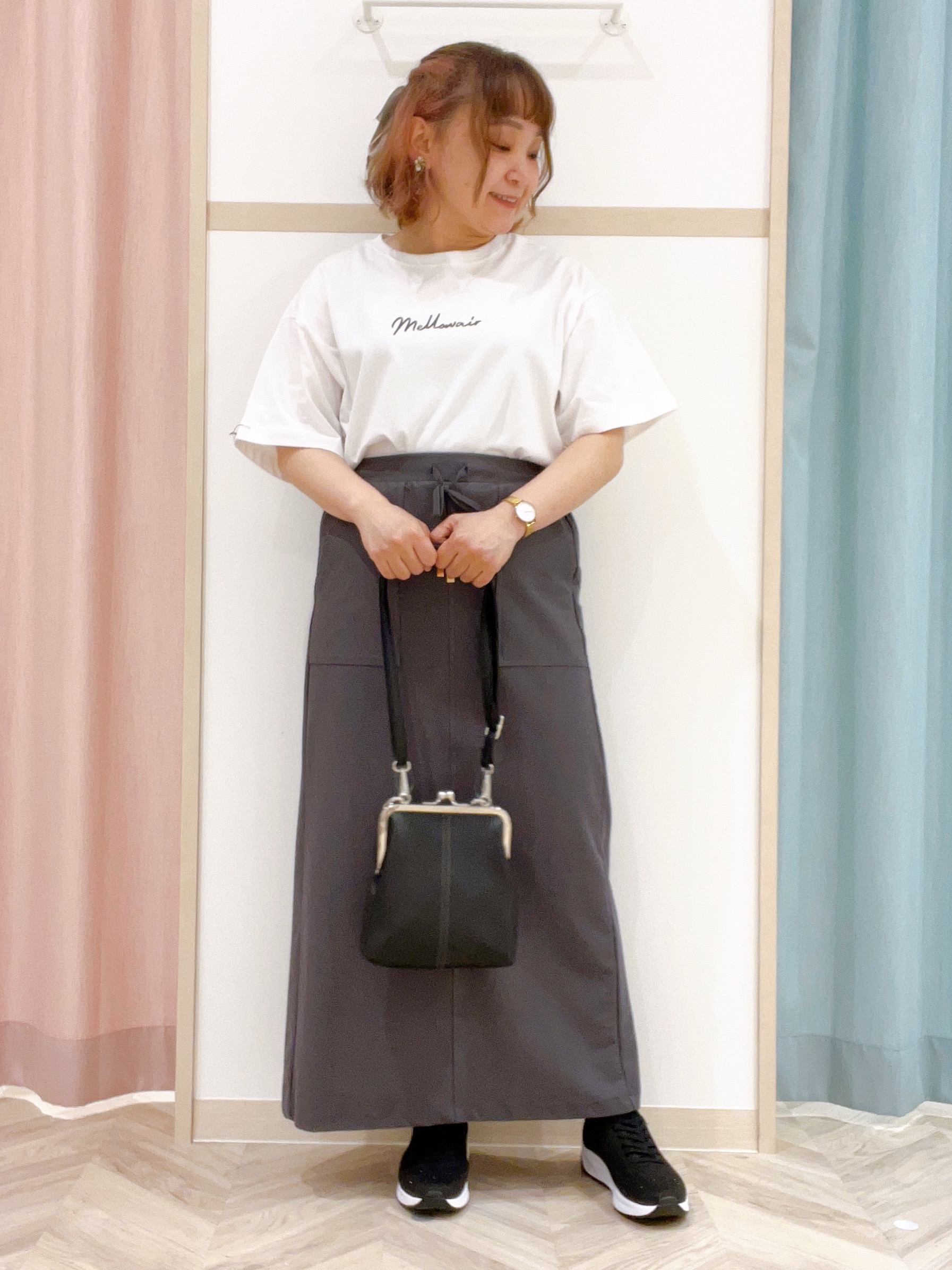 kitaさんの「SHOO･LA･RUE｜【綿100%/UV/S-LL/体型カバー】優しく透ける 柔らかシアーデニムシャツ」を使ったコーディネート