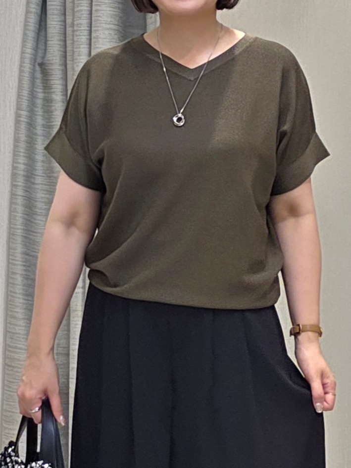naokoさんの「UNTITLED｜【11色展開/体型カバー】前後2WAYフレンチスリーブニット」を使ったコーディネート
