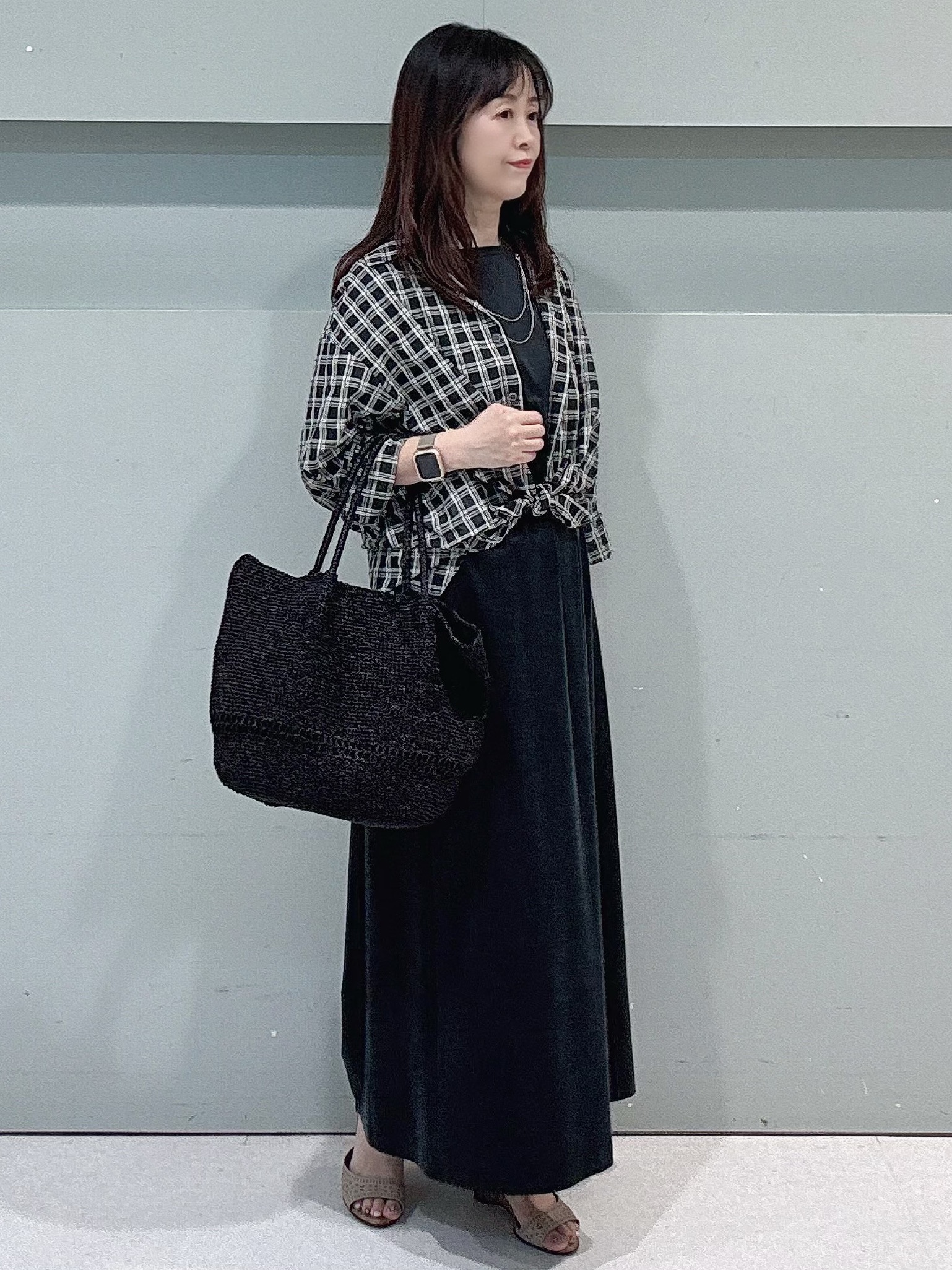 makiさんの「UNTITLED｜シアーチェックシャツブラウス」を使ったコーディネート