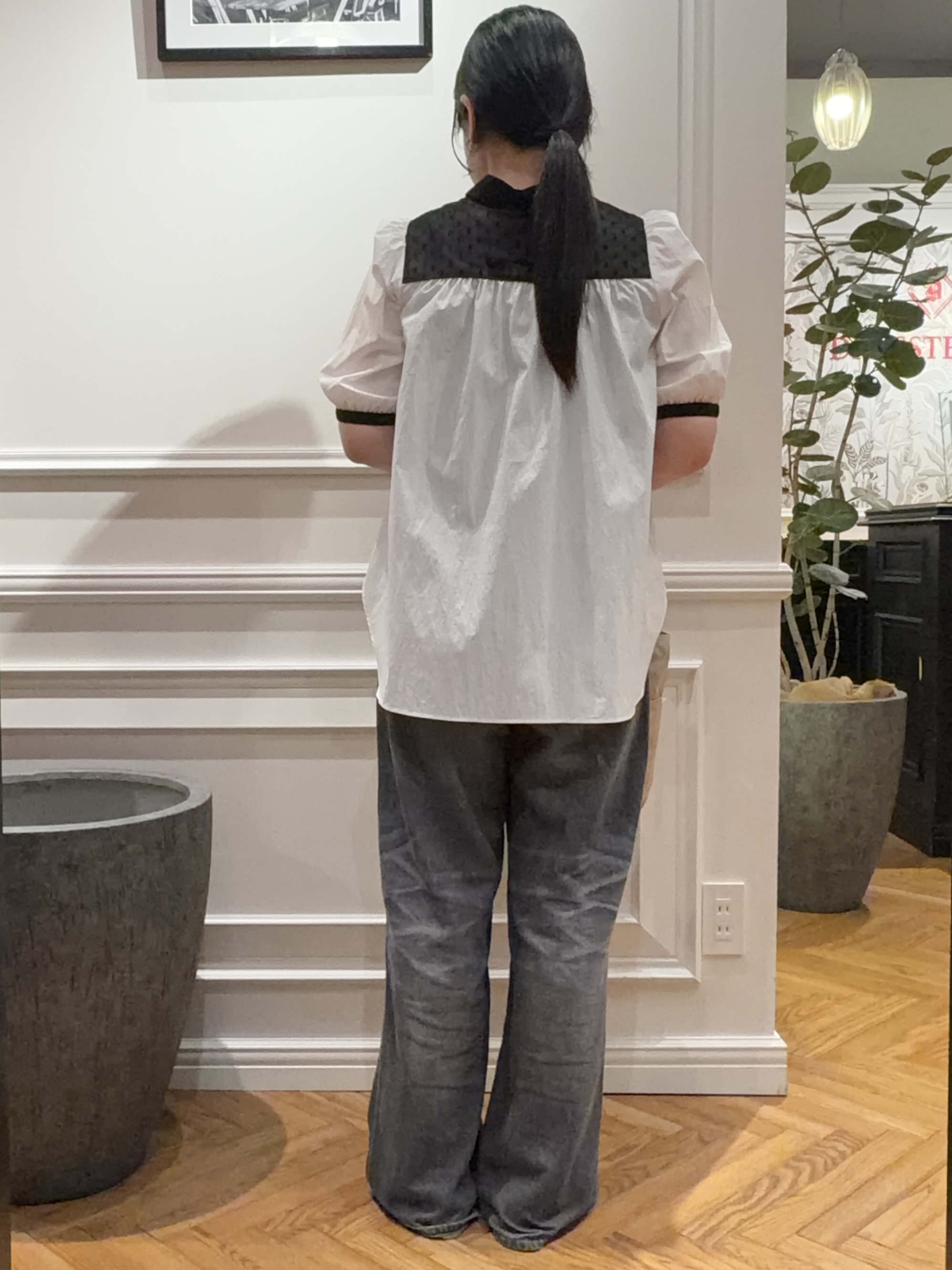 SAKAIさんの「DRESSTERIOR｜【着映え】パフスリーブ ブザムブラウス」を使ったコーディネート
