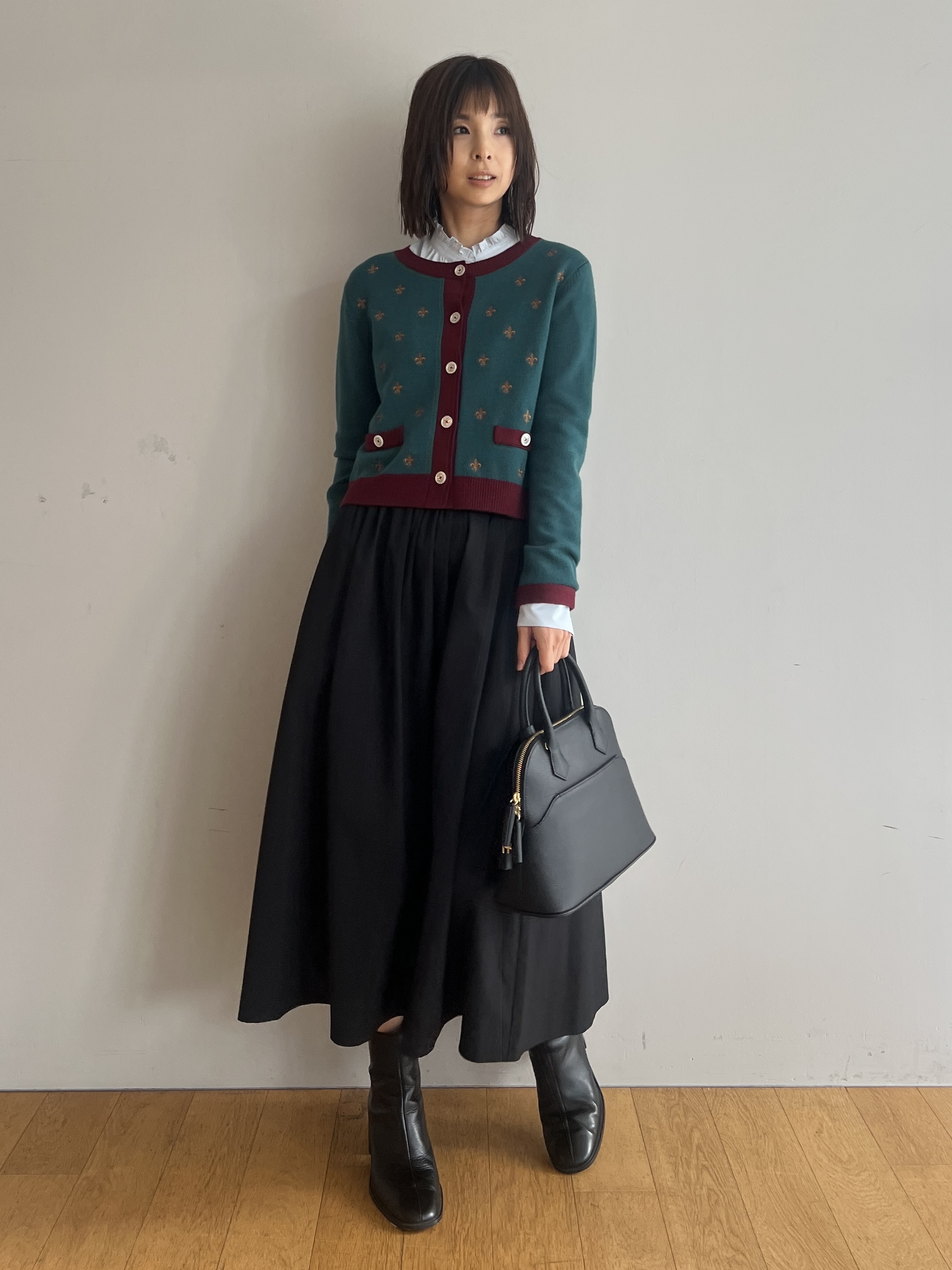 misaさんの「DRESSTERIOR｜◆mica della valle（ミカデラヴァッレ）Katia ハンドバッグ」を使ったコーディネート