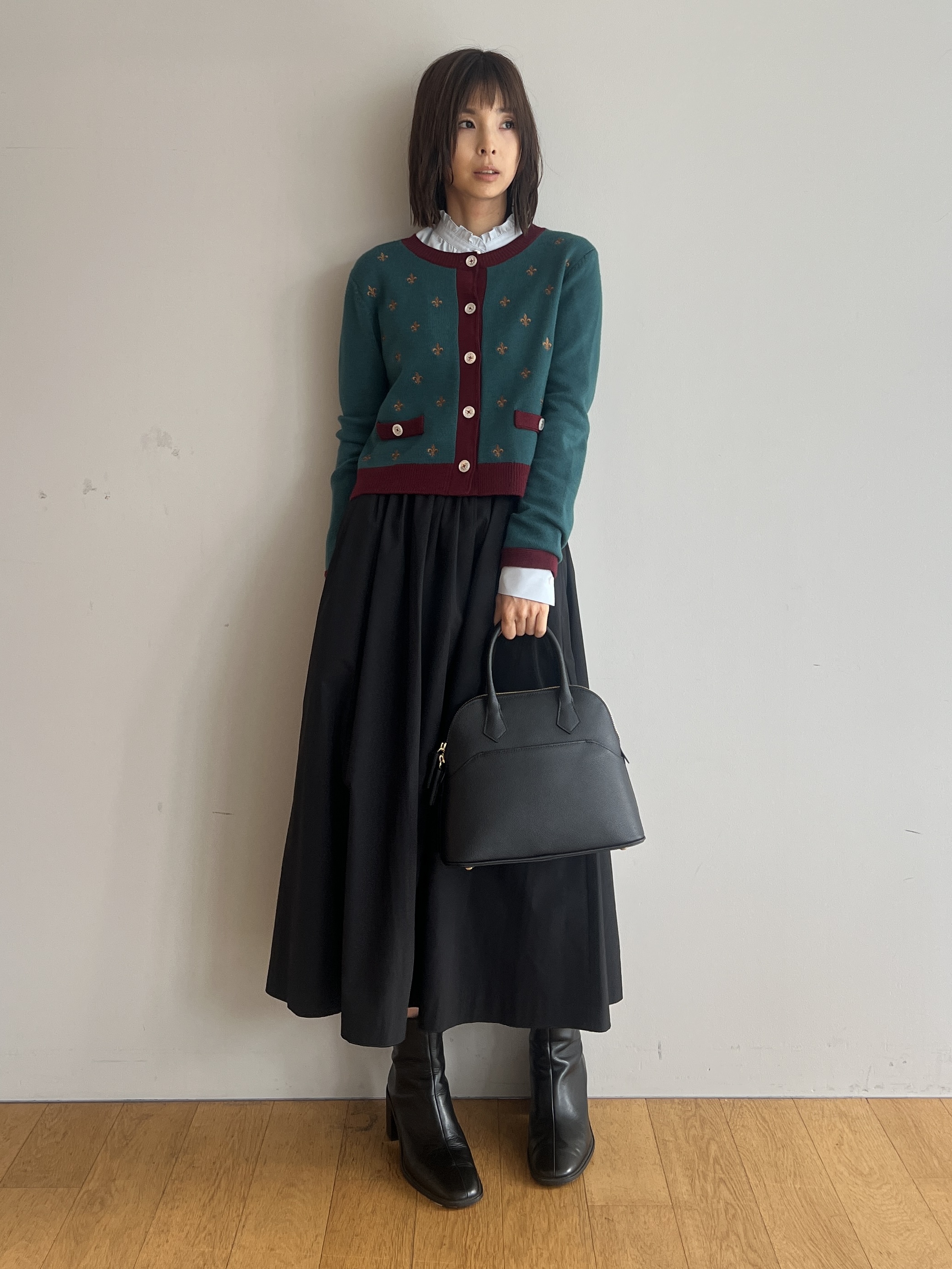 misaさんの「DRESSTERIOR｜◆mica della valle（ミカデラヴァッレ）Katia ハンドバッグ」を使ったコーディネート