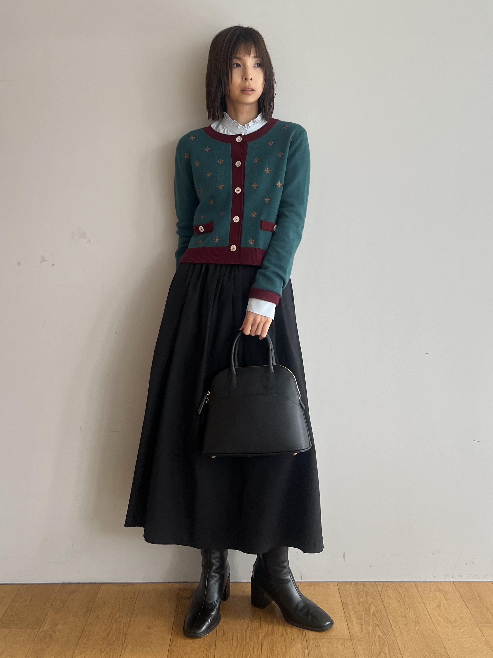 misaさんの「DRESSTERIOR｜◆mica della valle（ミカデラヴァッレ）Katia ハンドバッグ」を使ったコーディネート