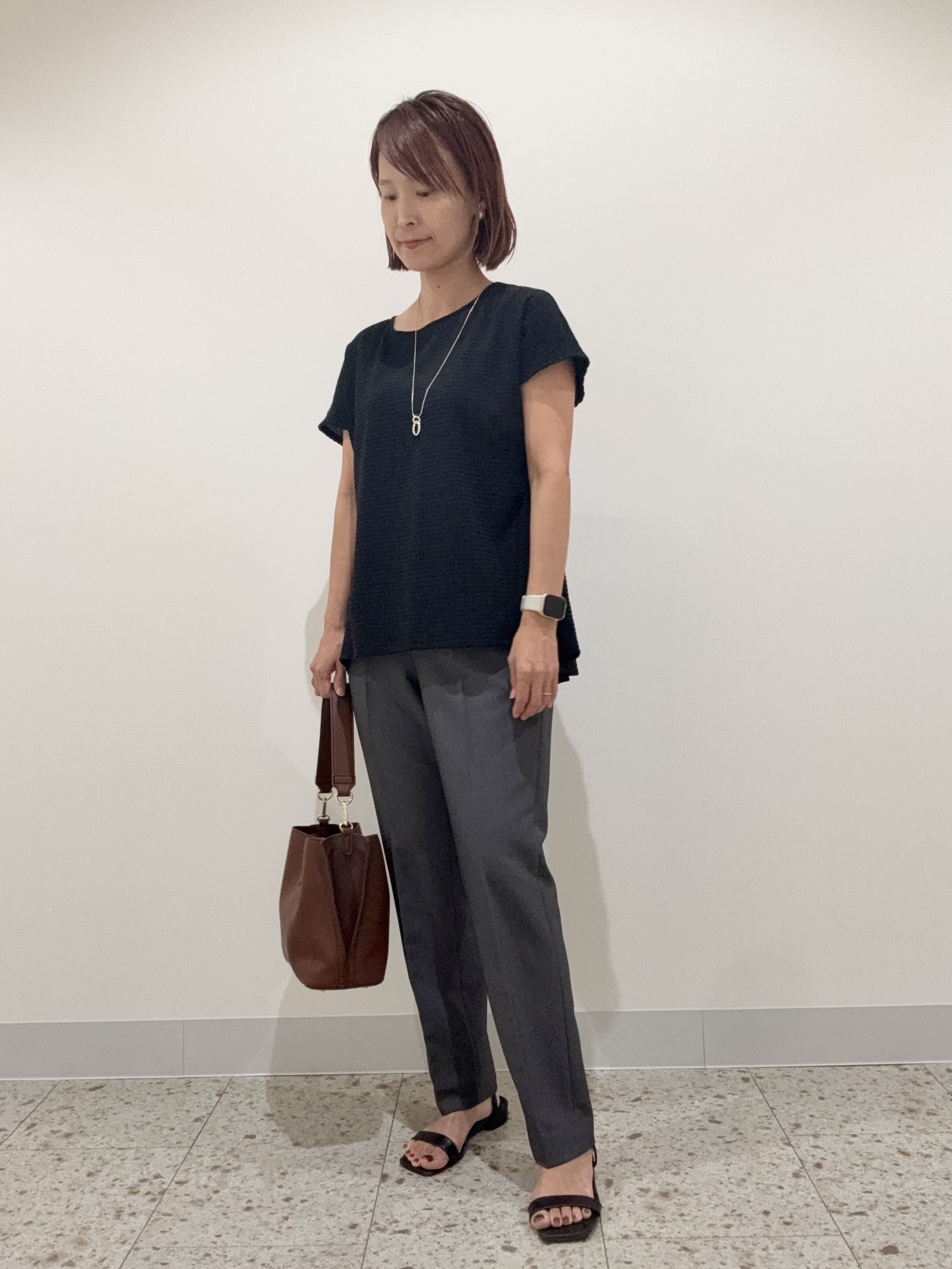 ベルツリーさんの「Reflect｜【腰まわりカバー／手洗い可】ペプラムプルオーバー」を使ったコーディネート