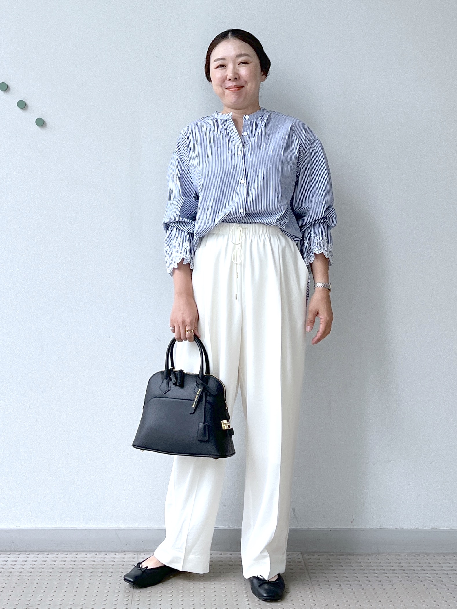 Soeさんの「DRESSTERIOR｜エンブロイダリースリーブ ブラウス」を使ったコーディネート