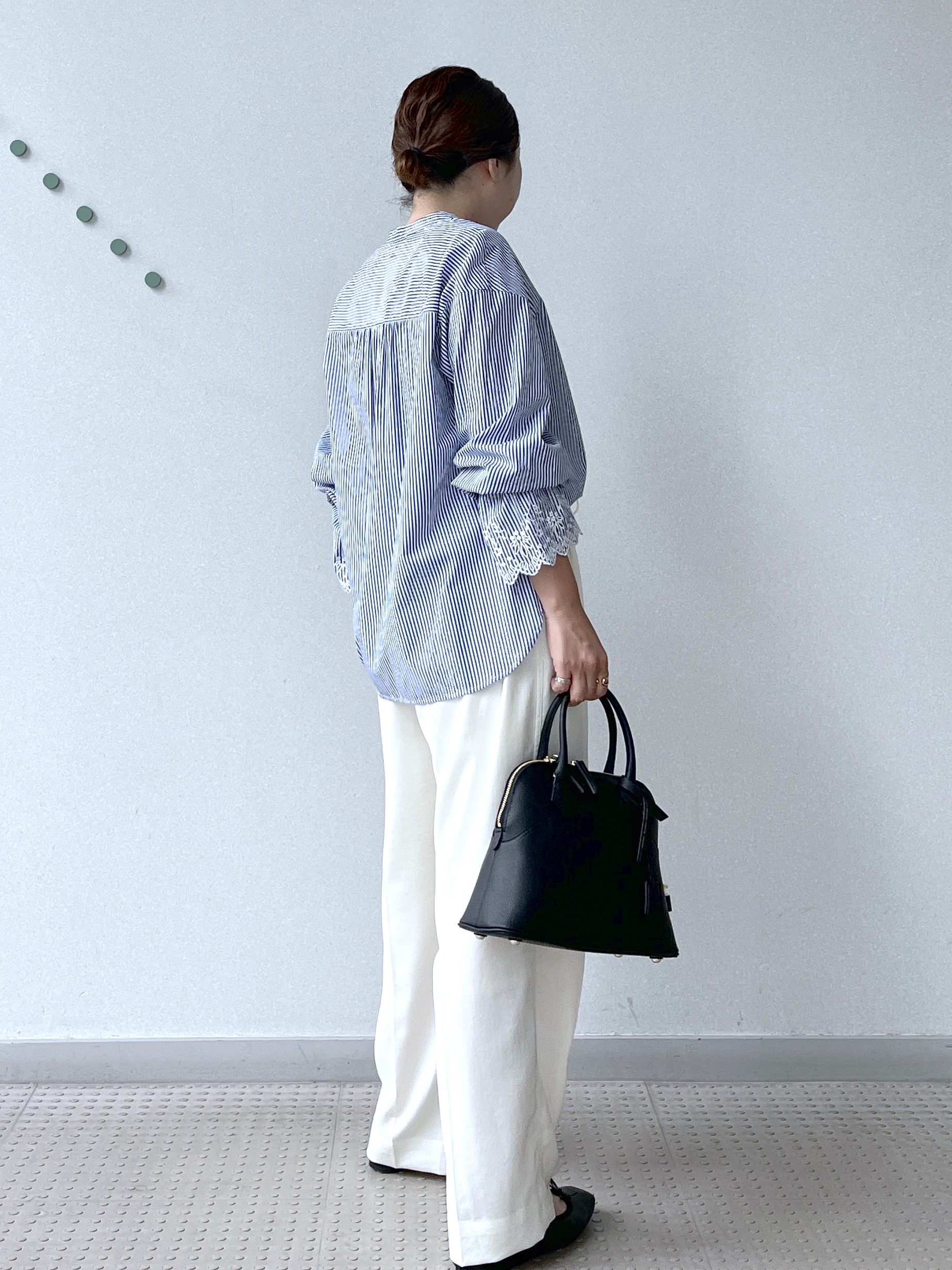 Soeさんの「DRESSTERIOR｜エンブロイダリースリーブ ブラウス」を使ったコーディネート