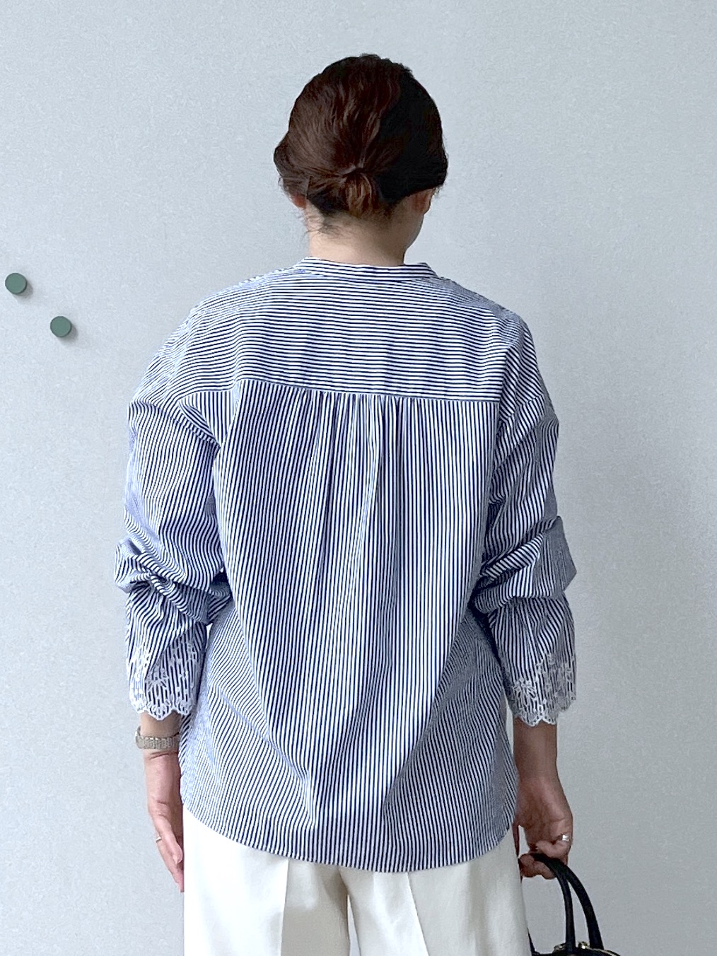 Soeさんの「DRESSTERIOR｜エンブロイダリースリーブ ブラウス」を使ったコーディネート