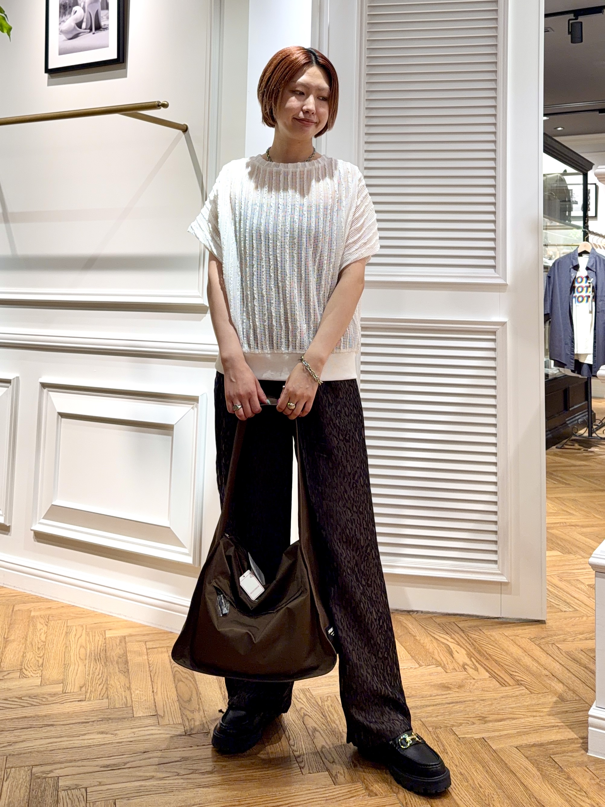 renaさんの「DRESSTERIOR｜【体型カバー/日除け】ドルマンスリーブ シアーメッシュプルオーバー」を使ったコーディネート