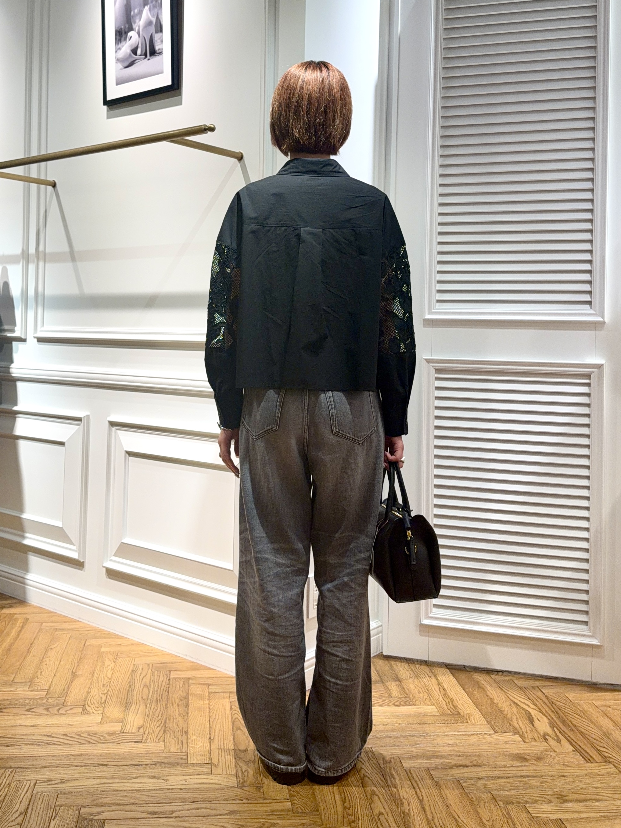 renaさんの「DRESSTERIOR｜【着映え】レーススリーブ ピンタック クロップドシャツ」を使ったコーディネート