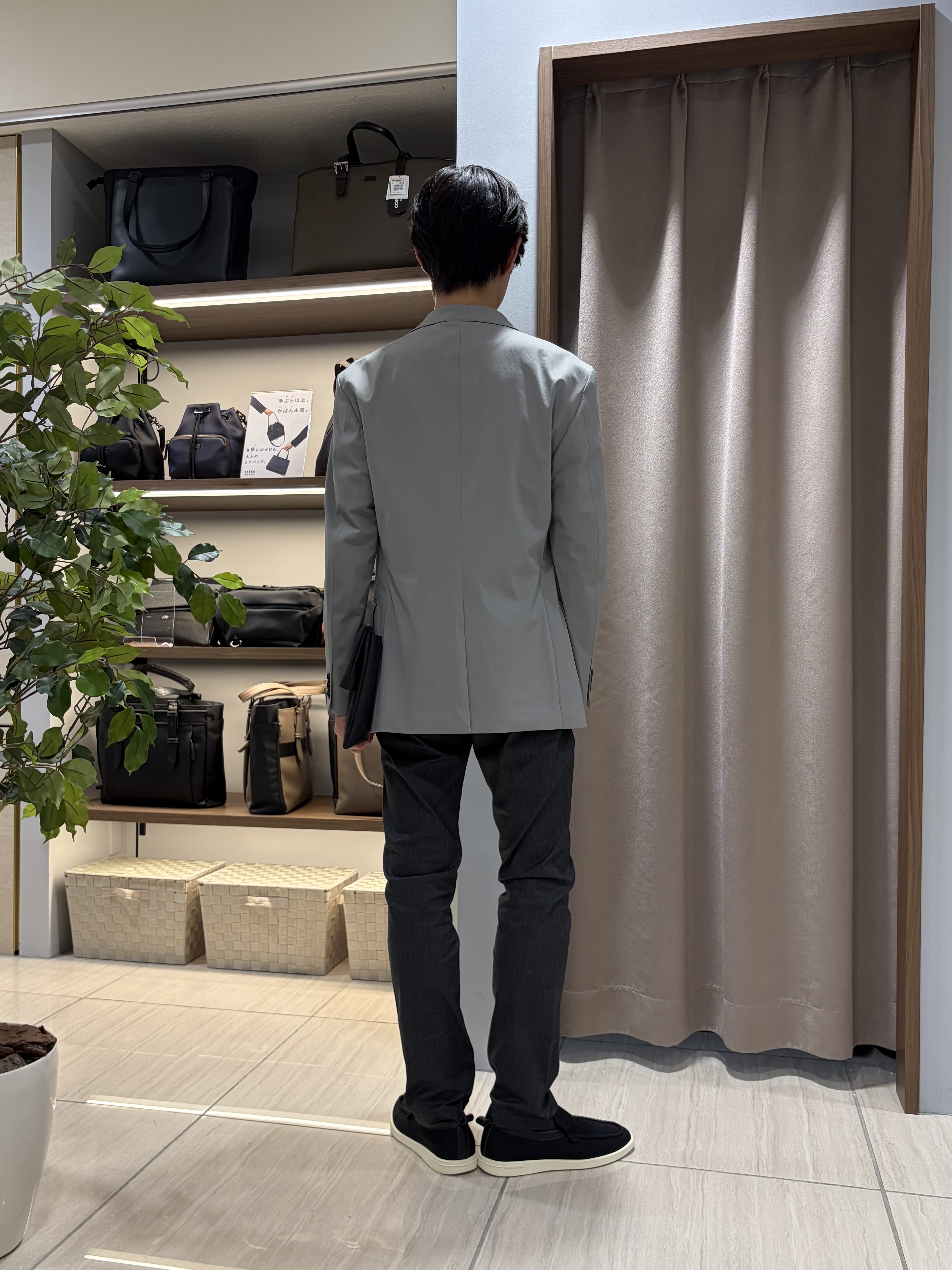 hiroさんの「TAKEO KIKUCHI｜【360&deg;ストレッチ／軽量】None Of Stress ライト ジャケット（セットアップ対応）」を使ったコーディネート