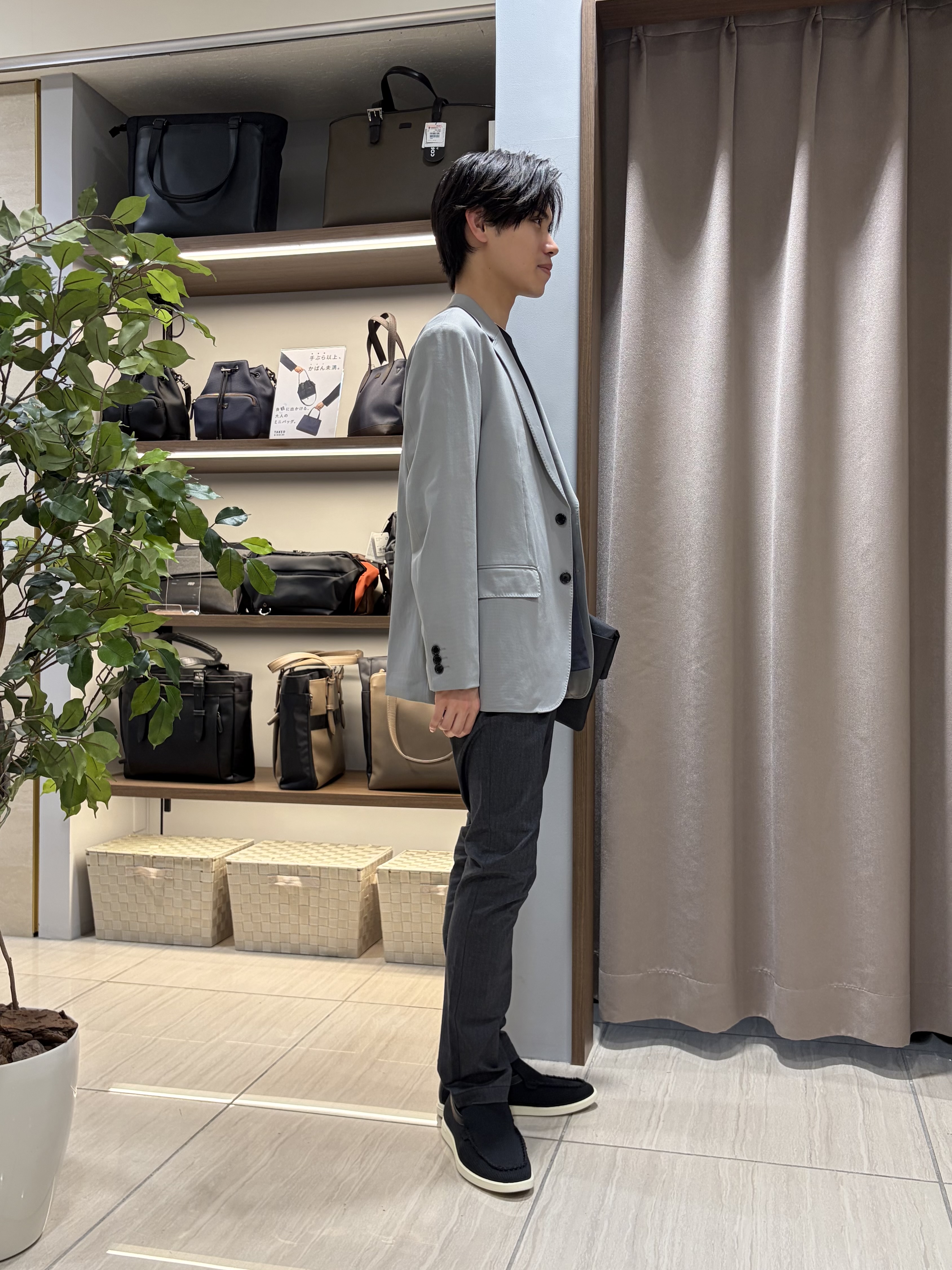 hiroさんの「TAKEO KIKUCHI｜【360&deg;ストレッチ／軽量】None Of Stress ライト ジャケット（セットアップ対応）」を使ったコーディネート