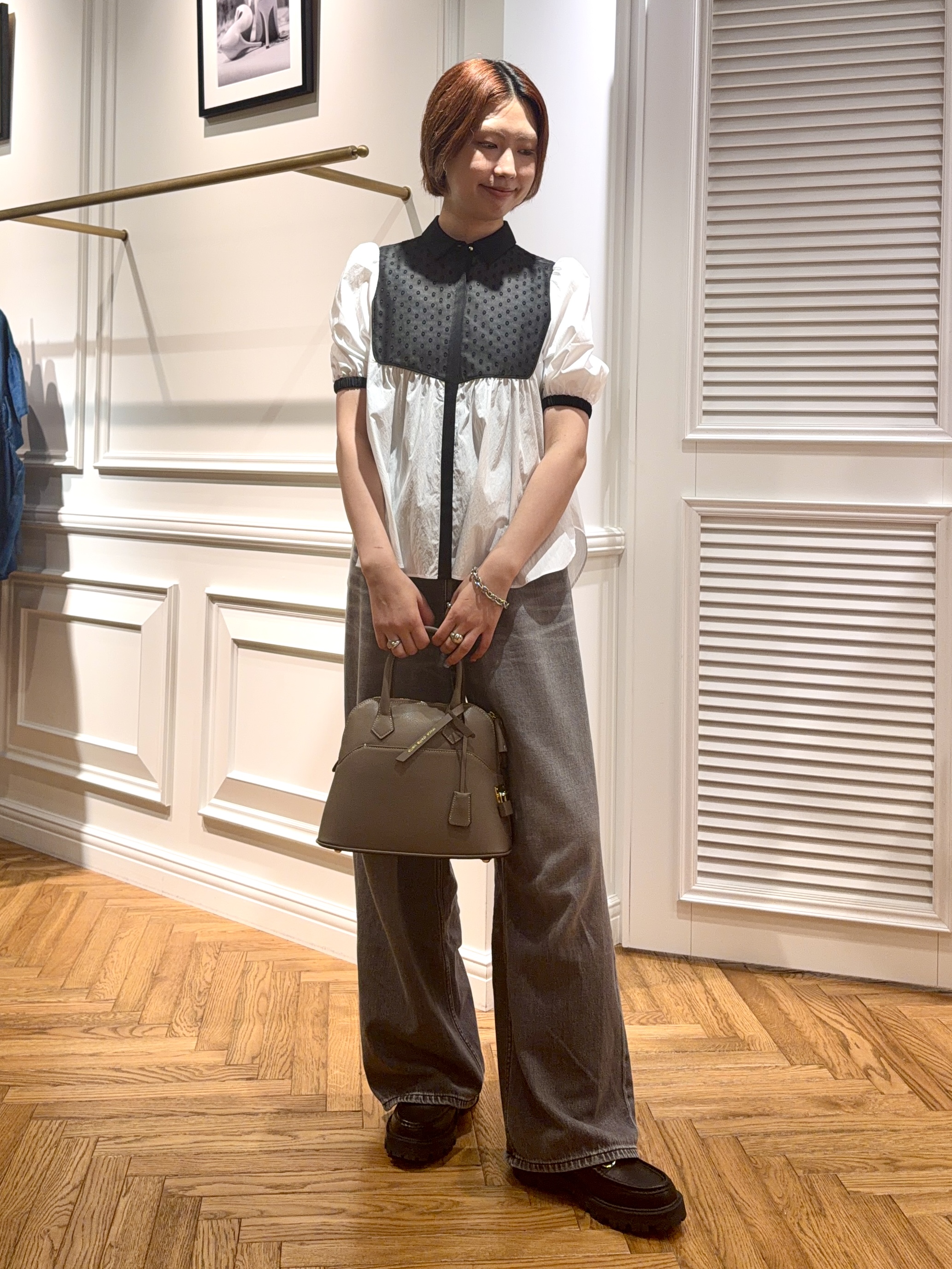 renaさんの「DRESSTERIOR｜【着映え】パフスリーブ ブザムブラウス」を使ったコーディネート