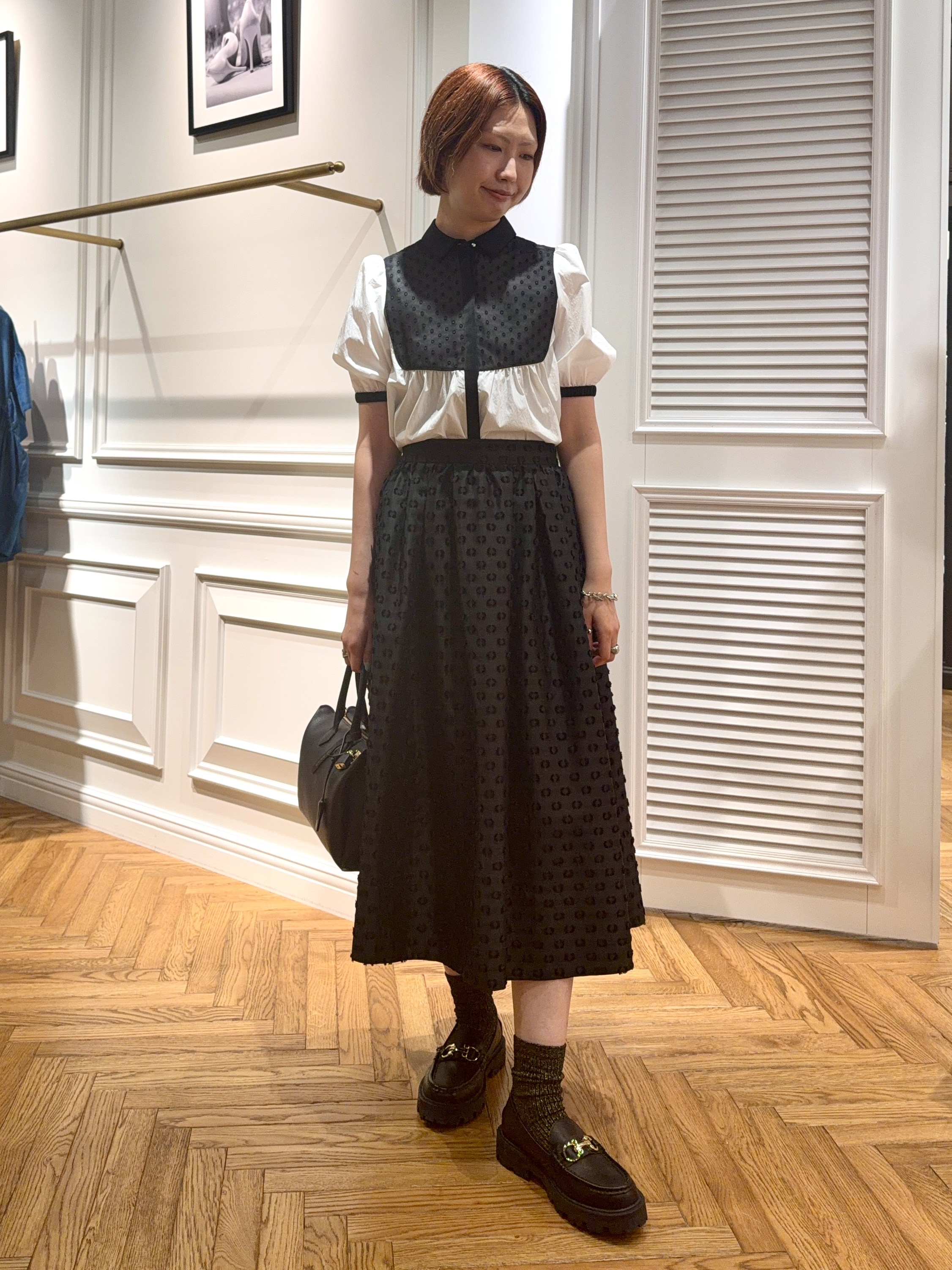 renaさんの「DRESSTERIOR｜【着映え】パフスリーブ ブザムブラウス」を使ったコーディネート
